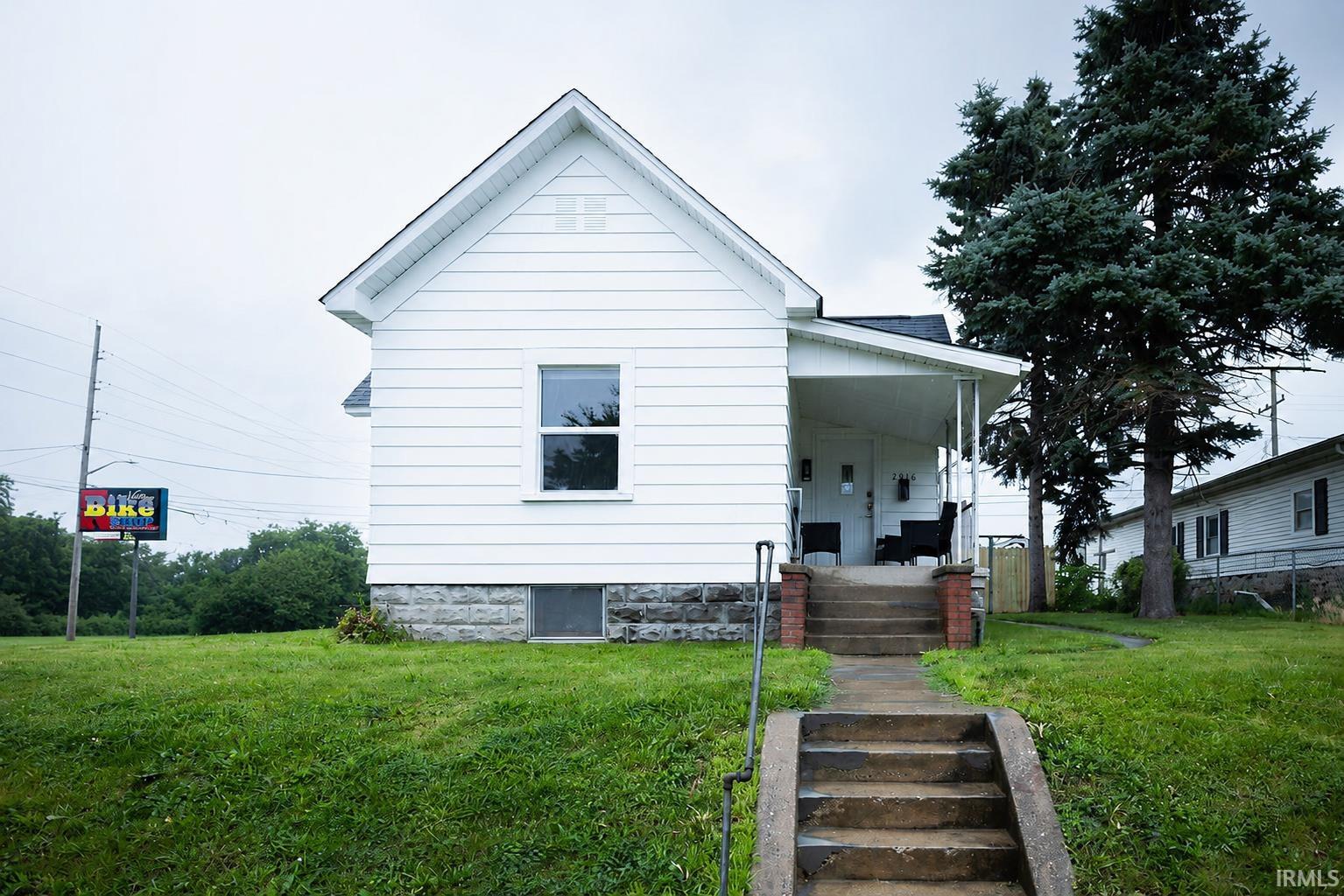 2016 N Market Street Property Photo 1