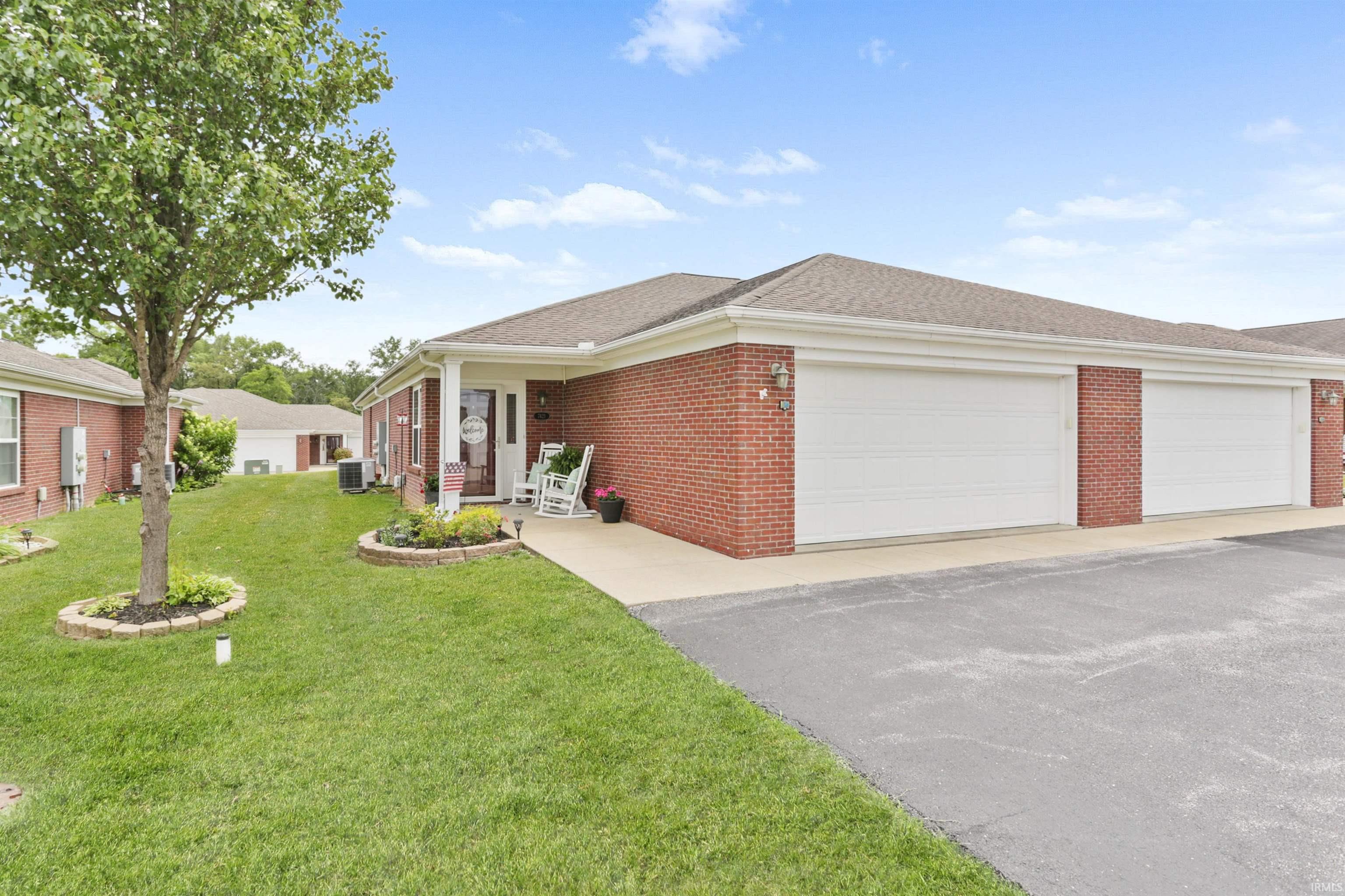 7421 Brycen Lane Property Photo 1