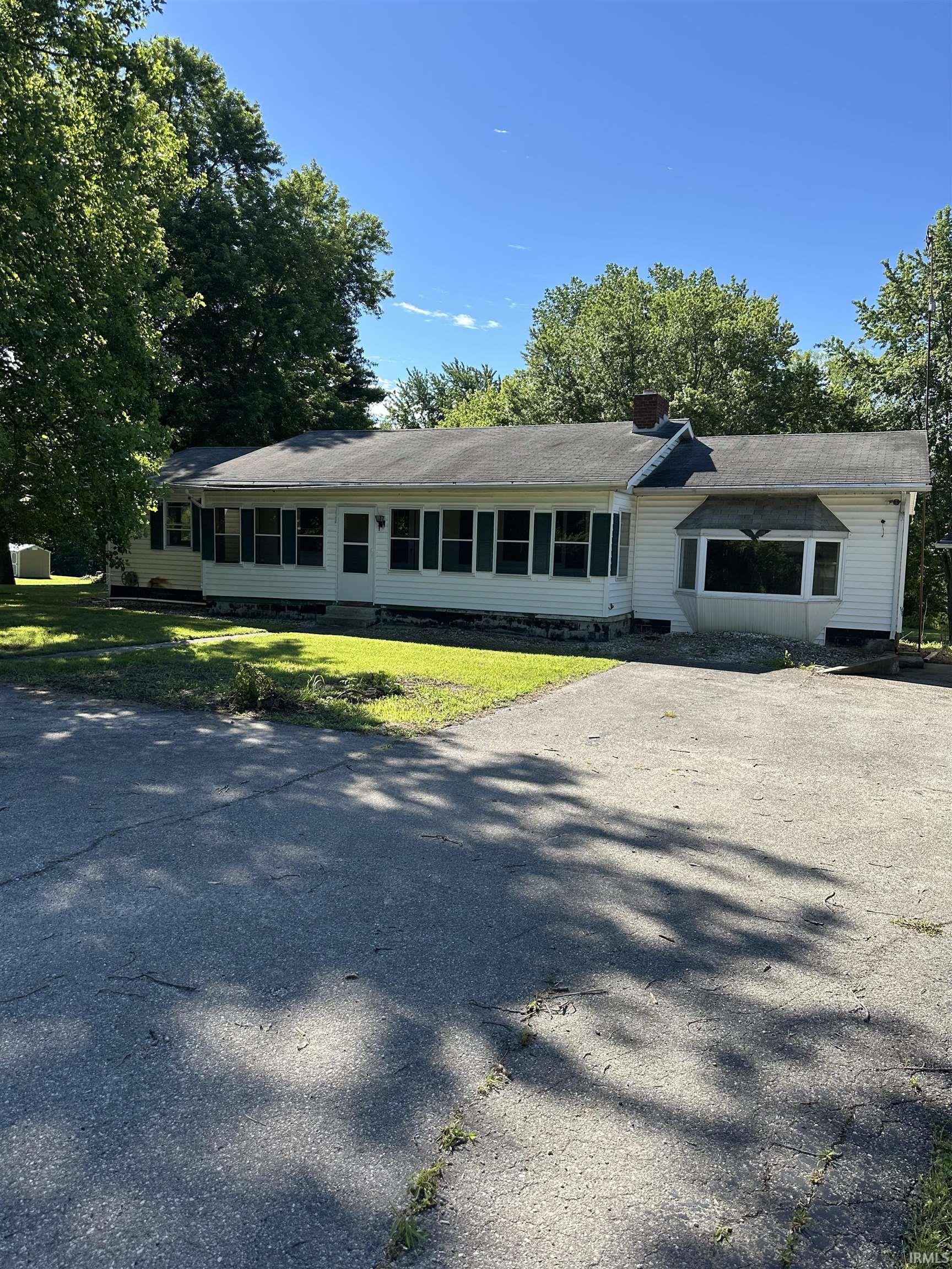 6259 N Bowman Road Property Photo 1