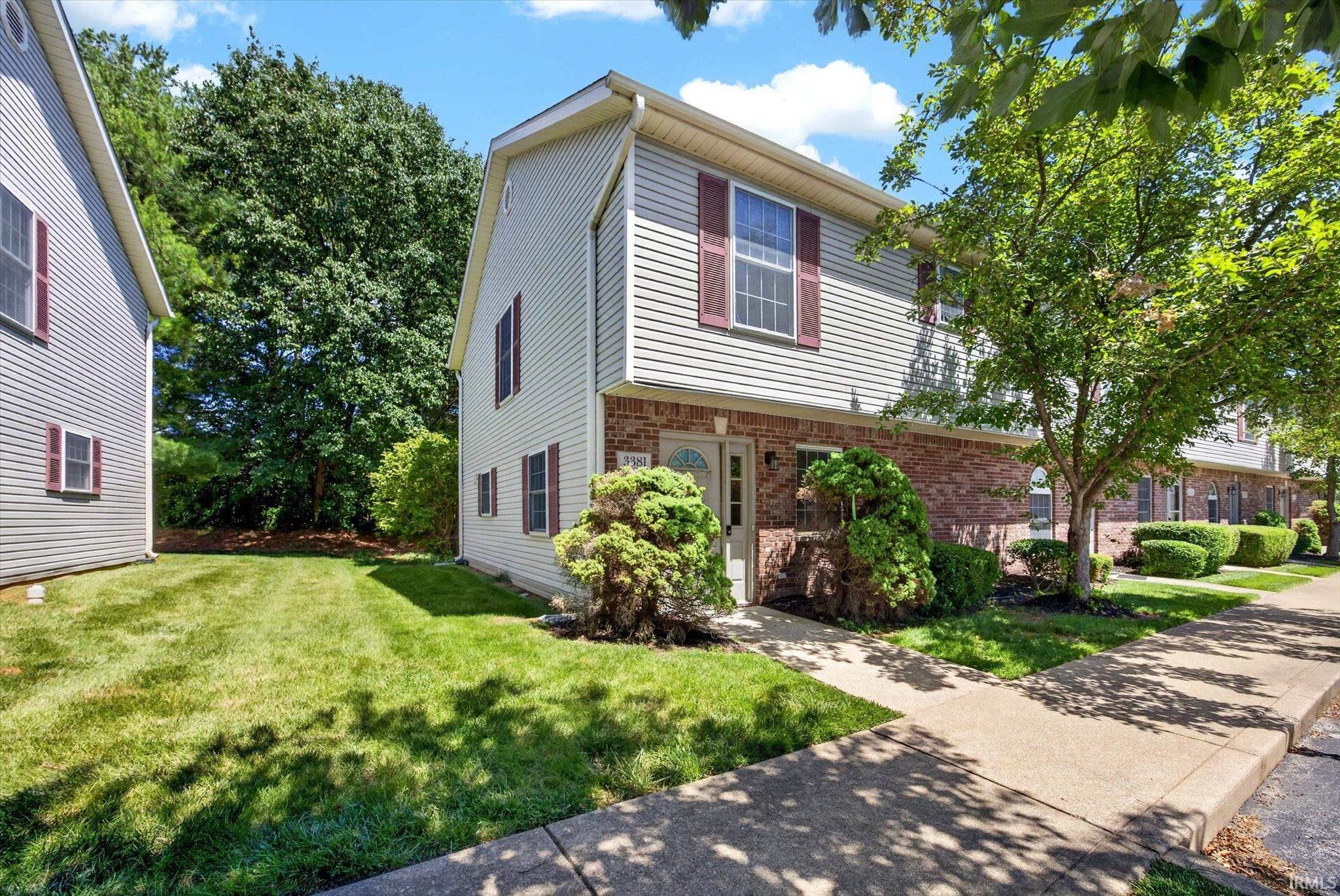 3381 S Oaklawn Circle