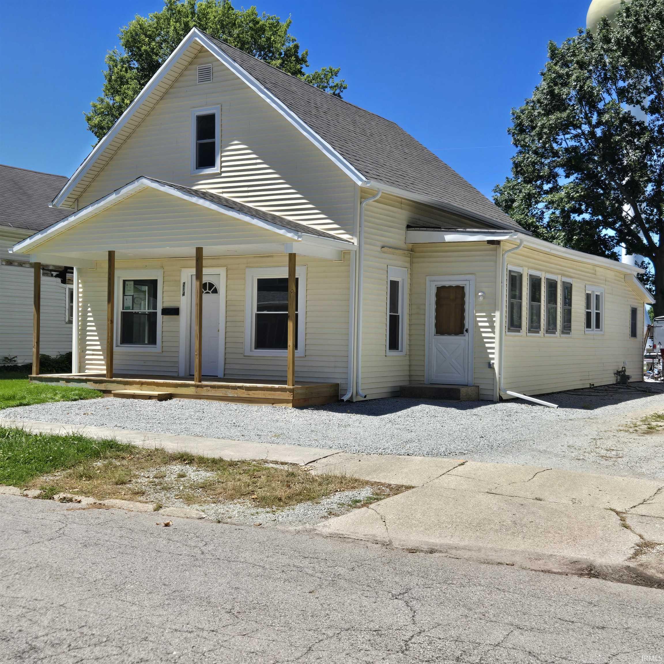 214 W Williams Street Property Photo 1