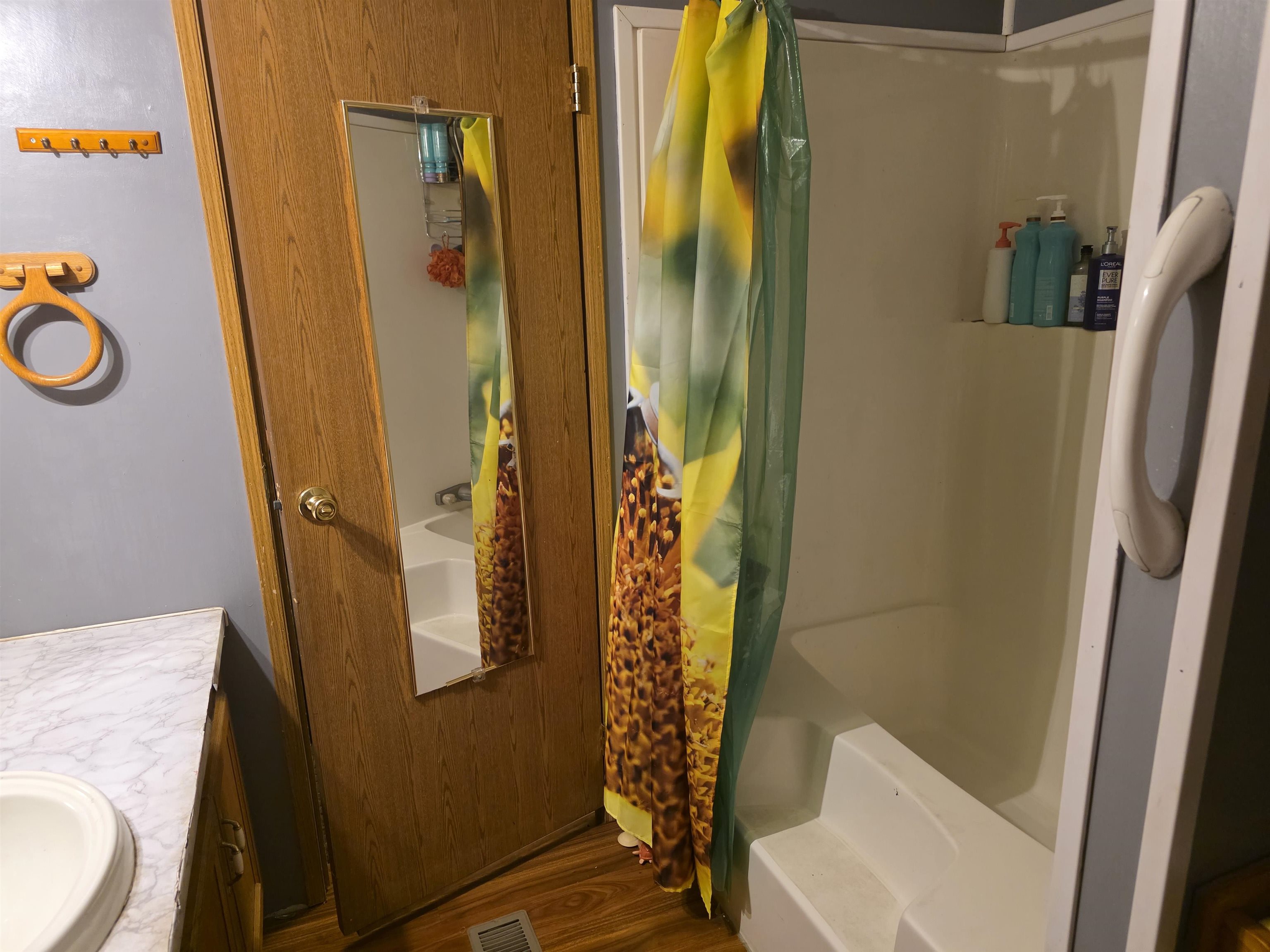 5812 E 100 N Property Photo 11