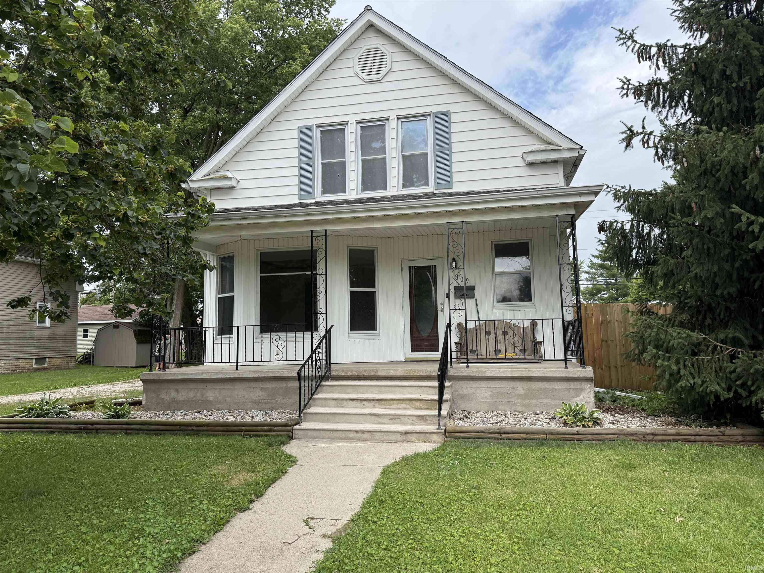 809 N 5th Street