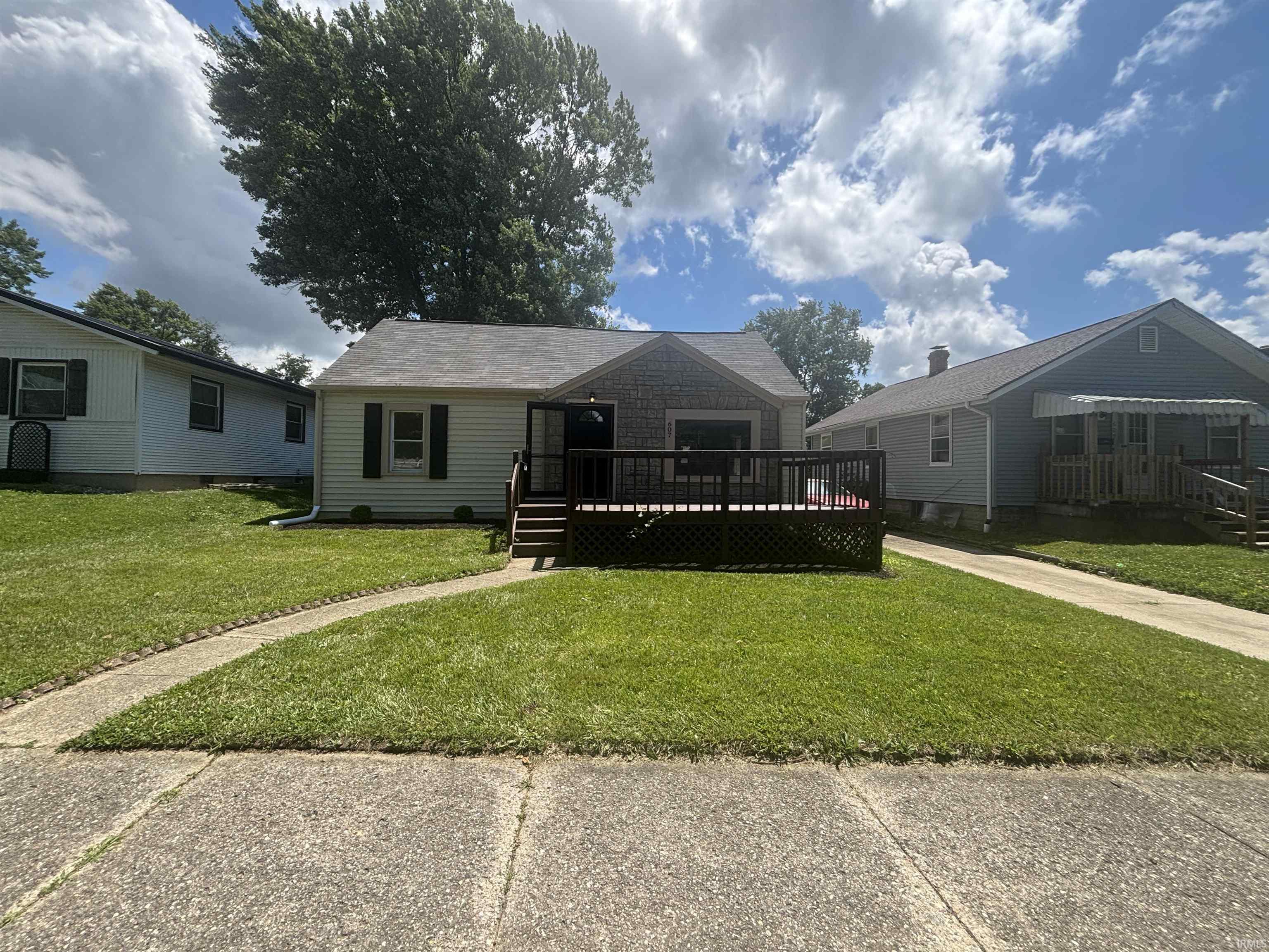 607 Lillian Avenue Property Photo 1