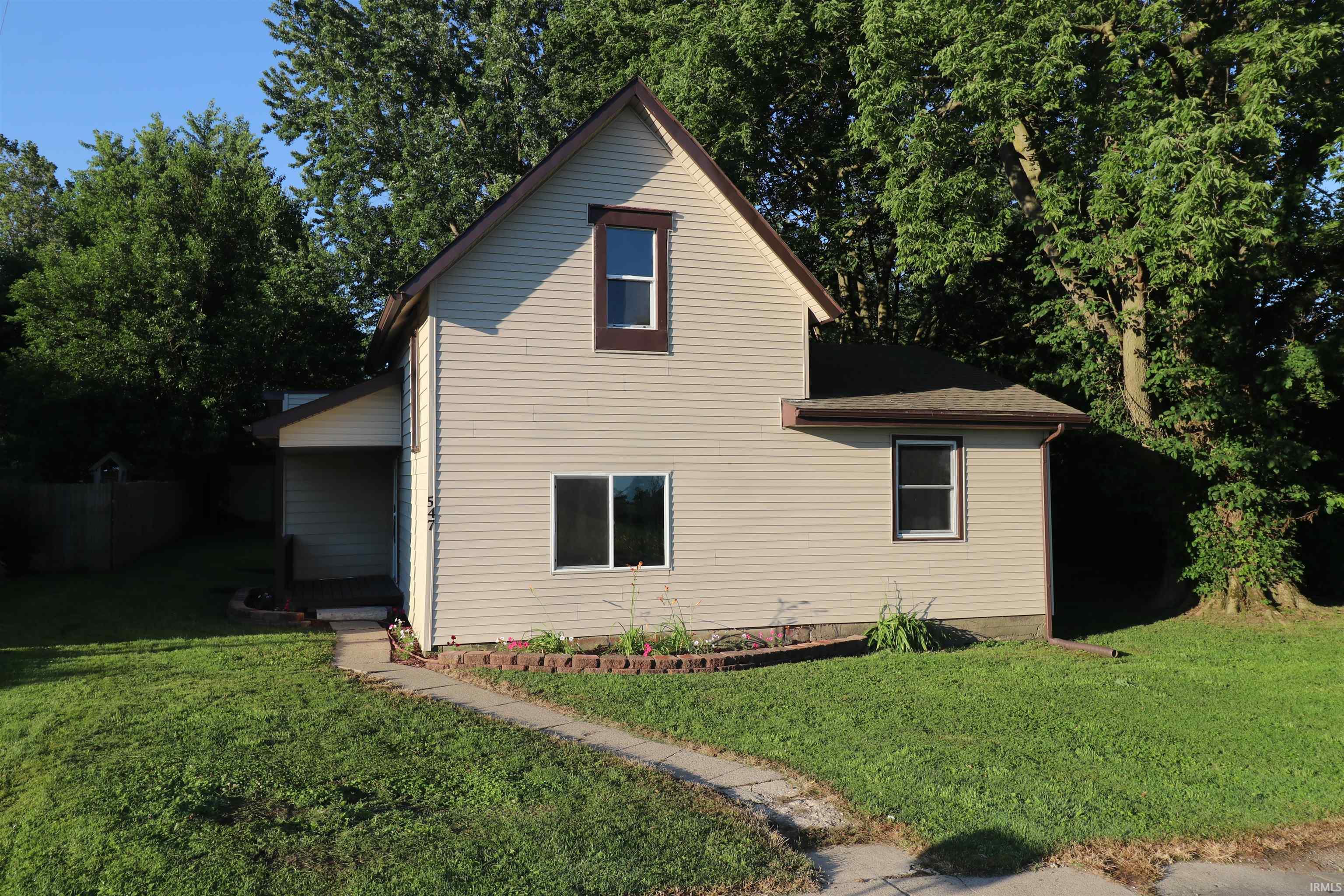 547 W County Road 700 North Property Photo 1