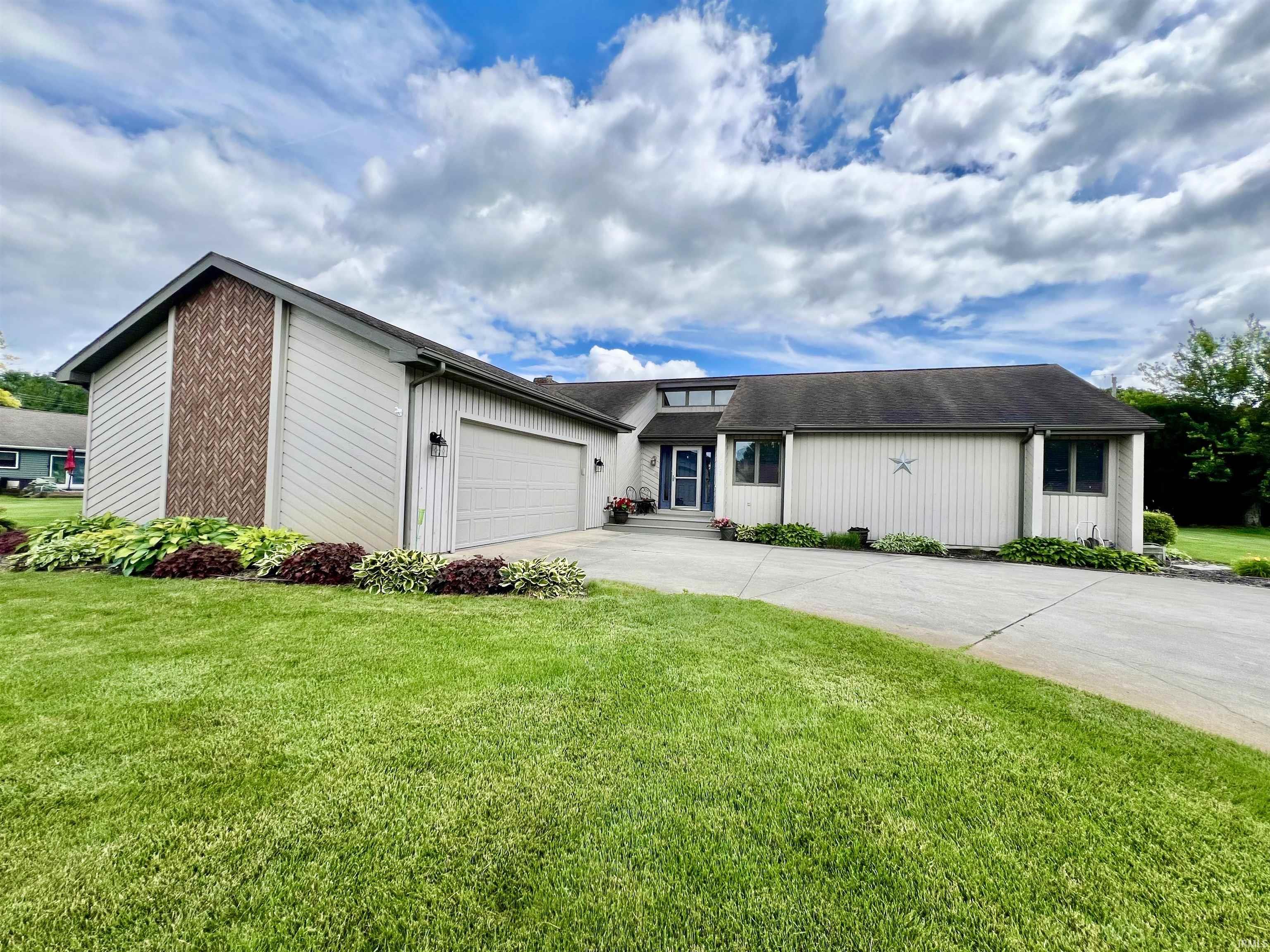 4687 E Country Cove Drive Property Photo 1