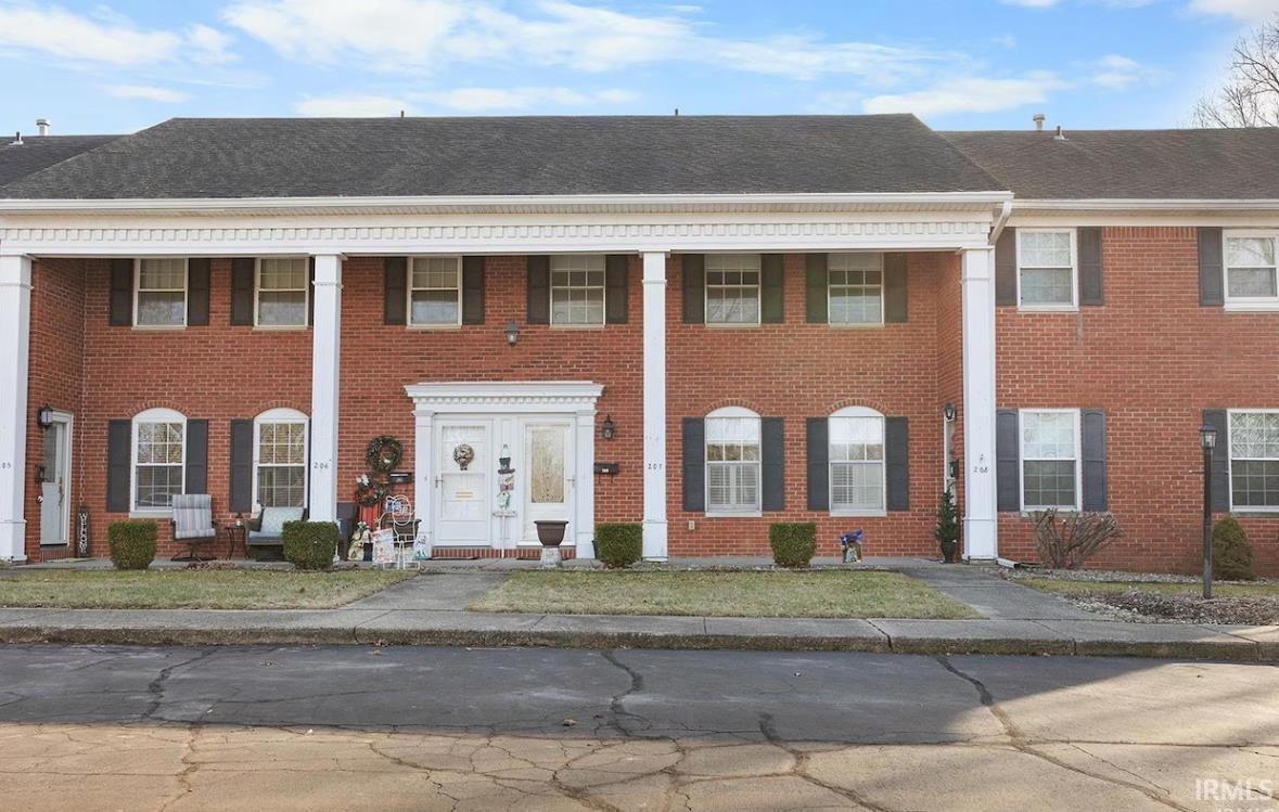 207 S Forest Drive Property Photo 1