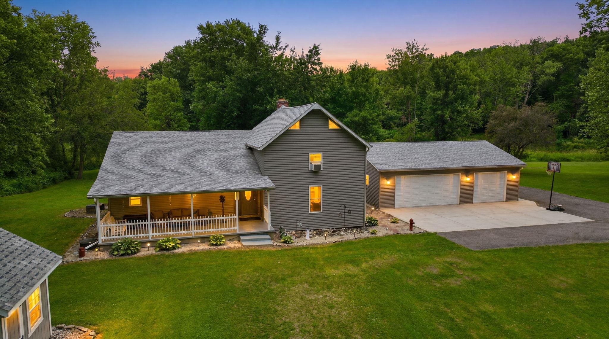 3055 S Trail Ridge Road Property Photo 1