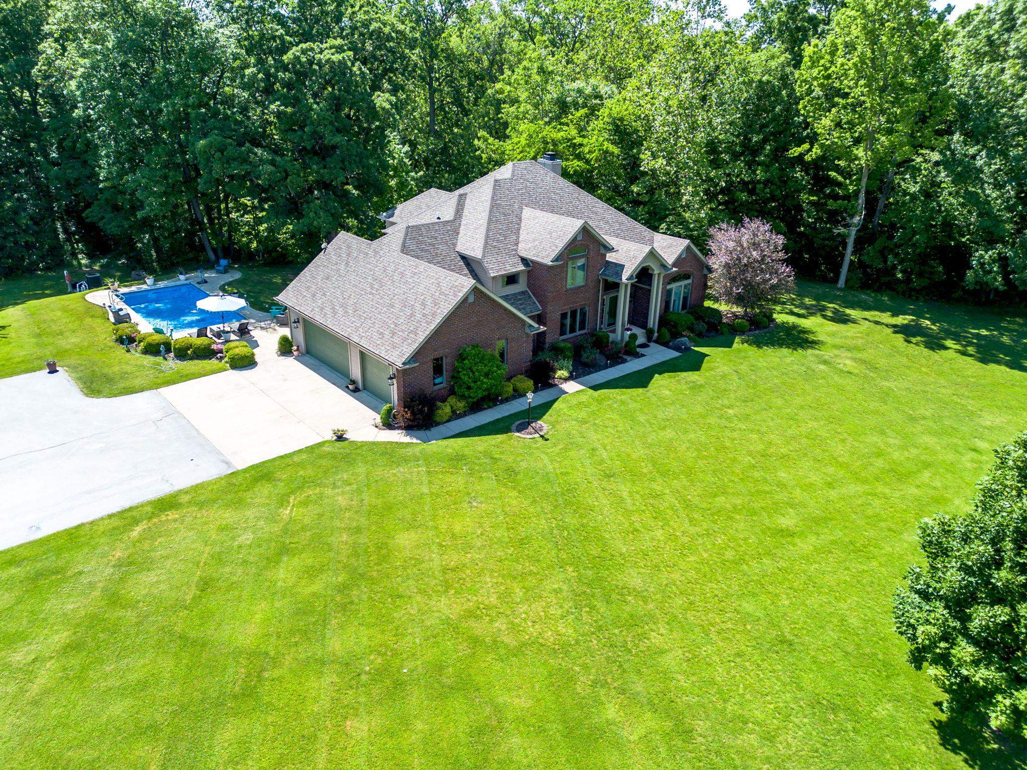 7296 N Clear Creek Road Property Photo 1