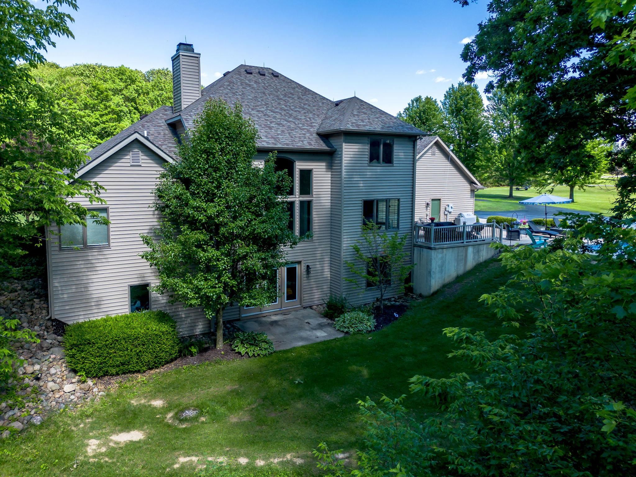 7296 N Clear Creek Road Property Photo 2