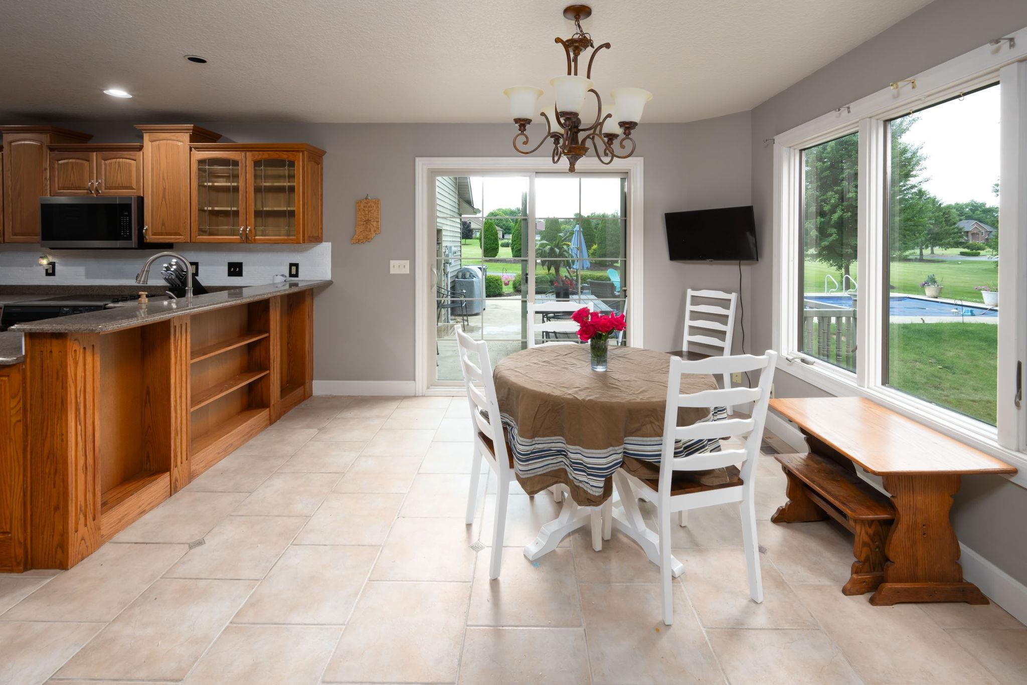 7296 N Clear Creek Road Property Photo 15