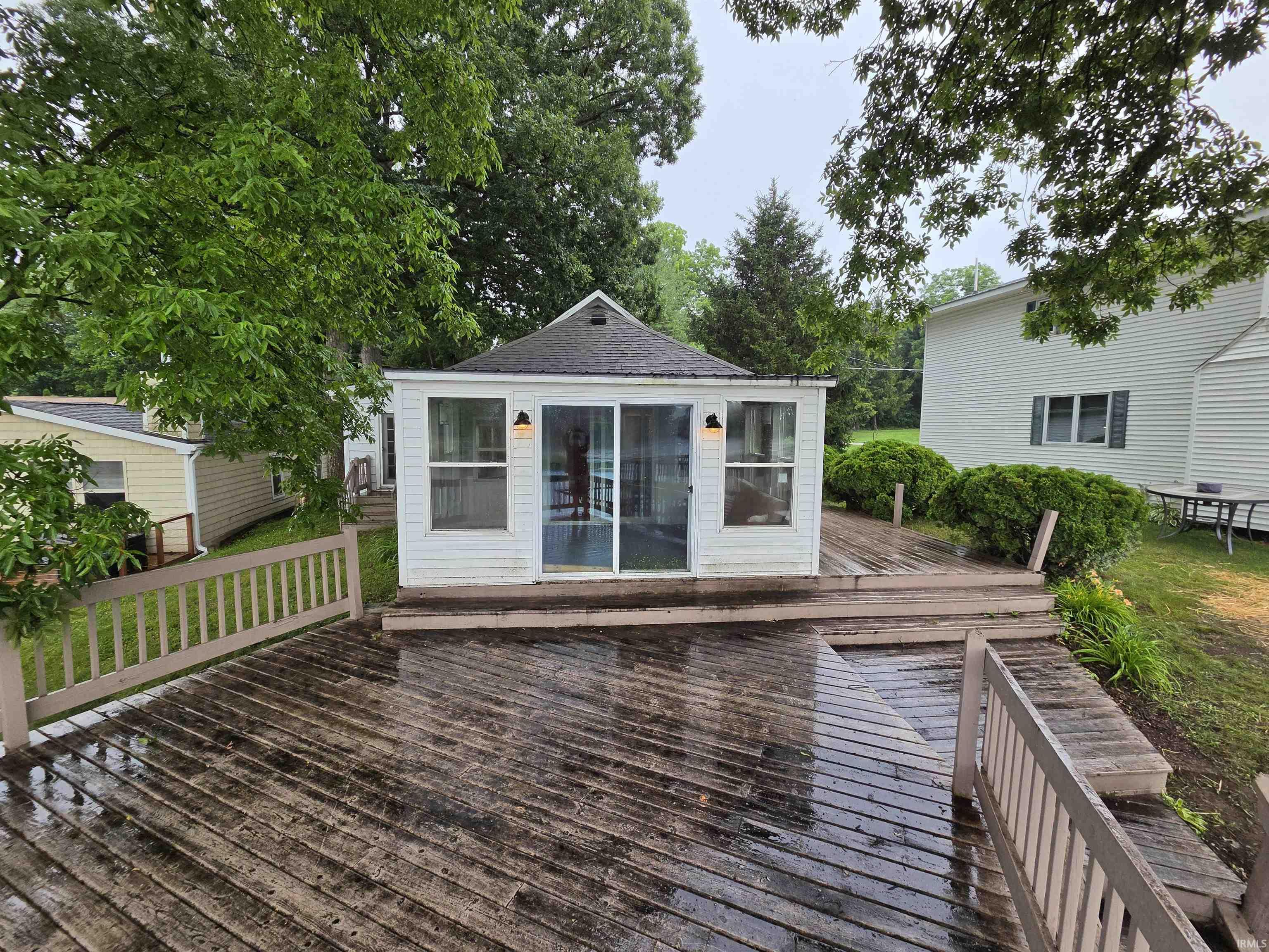 7902 N Crow Drive Property Photo 1