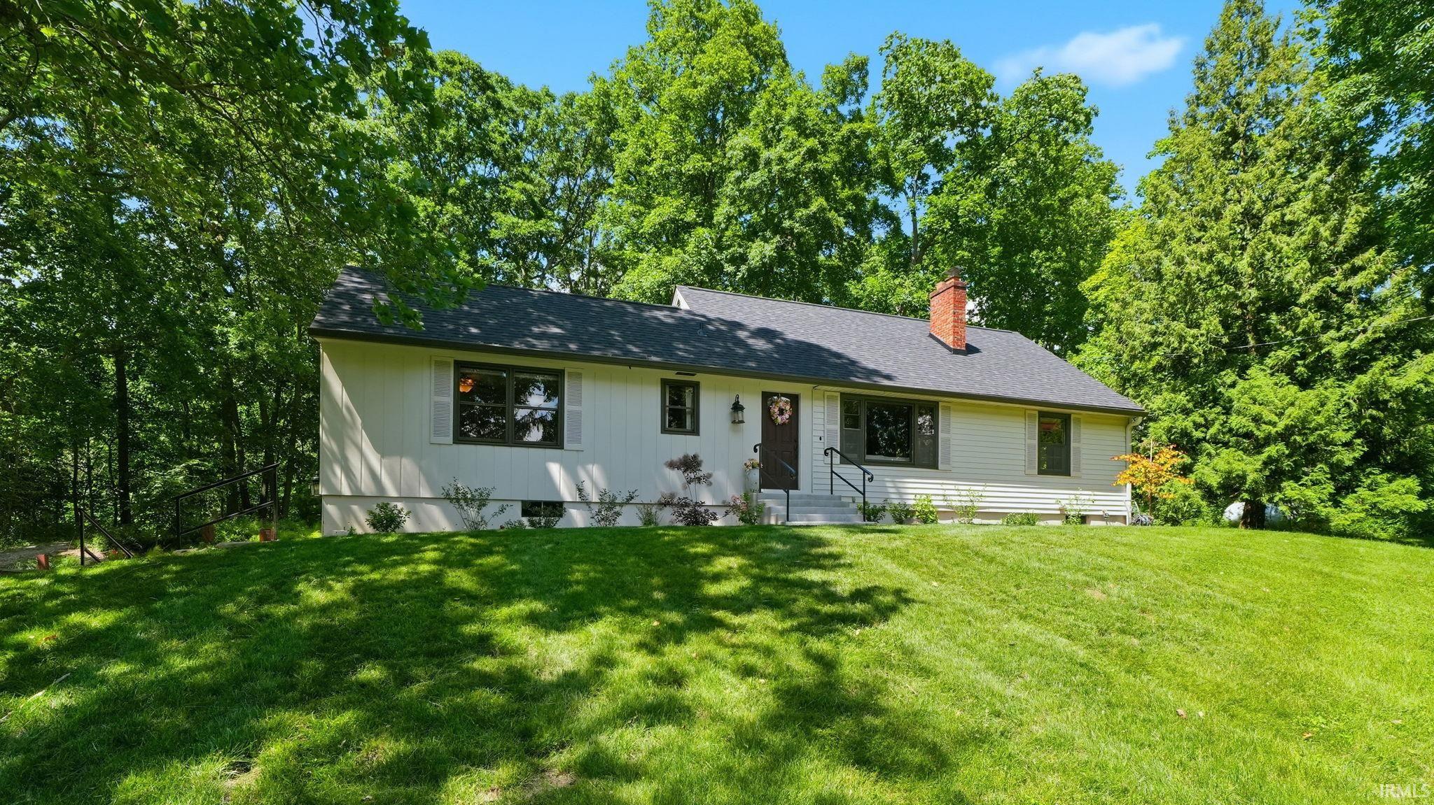 537 E Till Road Property Photo 1