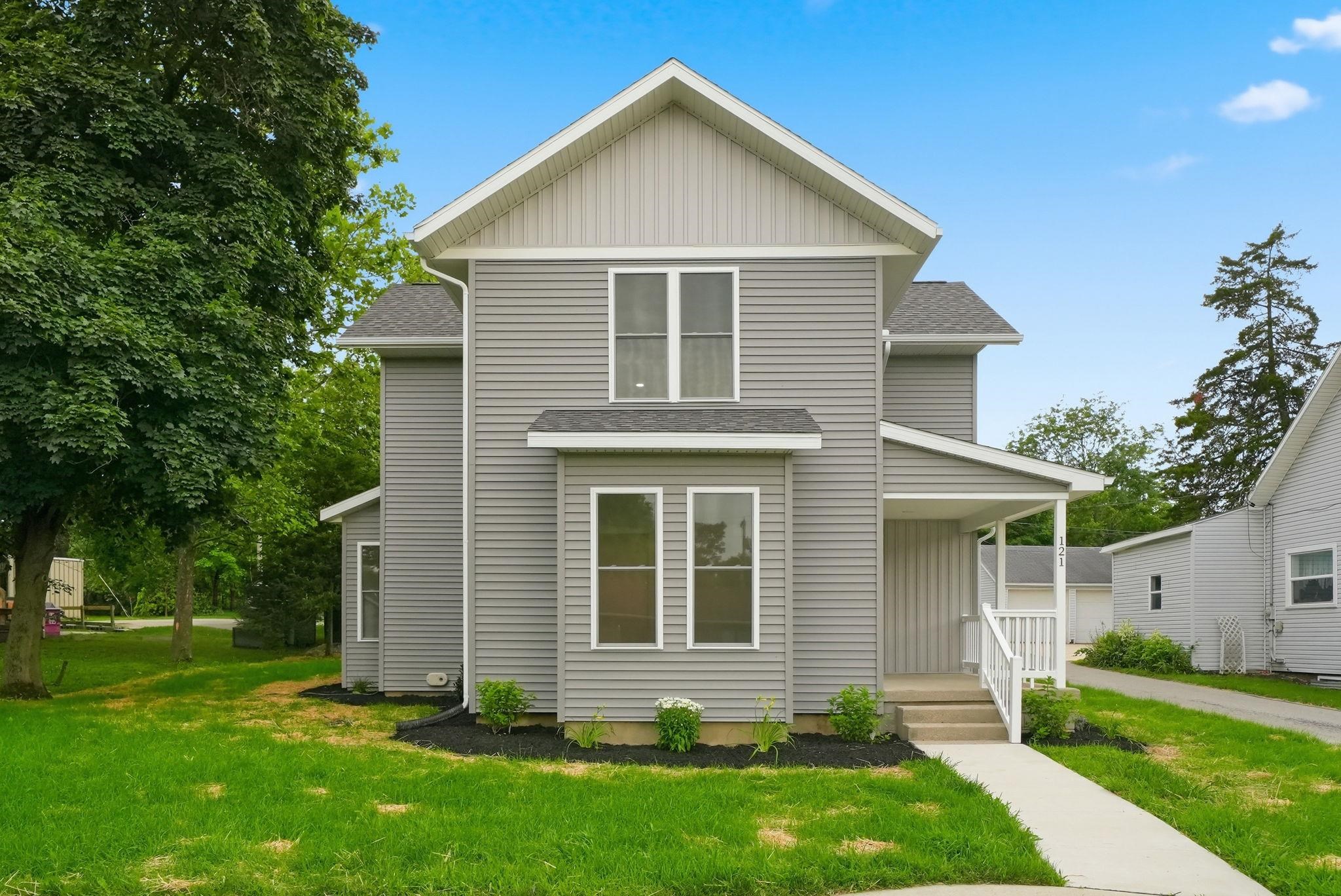 121 N Oak Street