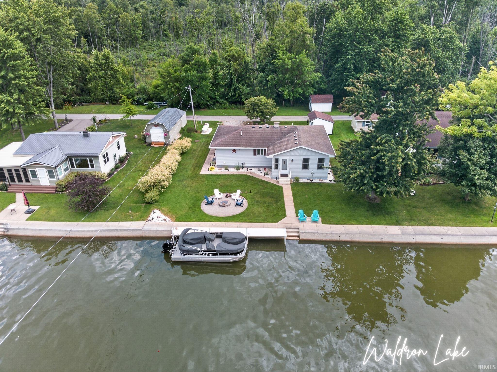 122 E Sunny Acres Drive Property Photo 1