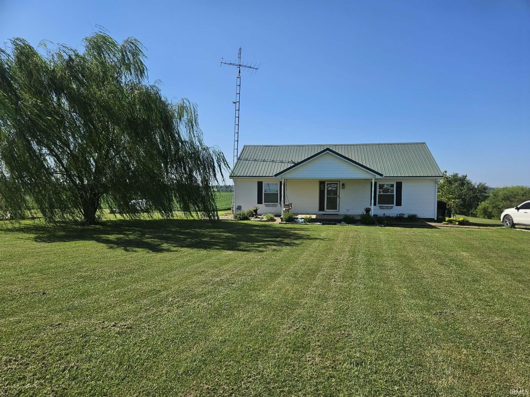 13612 E 800 S Road Property Photo 1