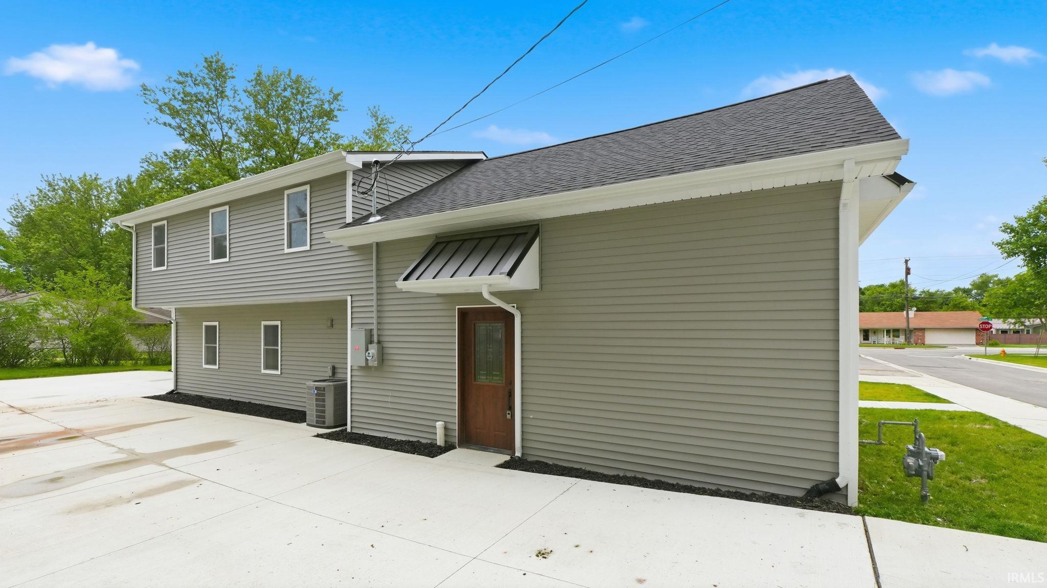 13313 Illinois Street Property Photo 1