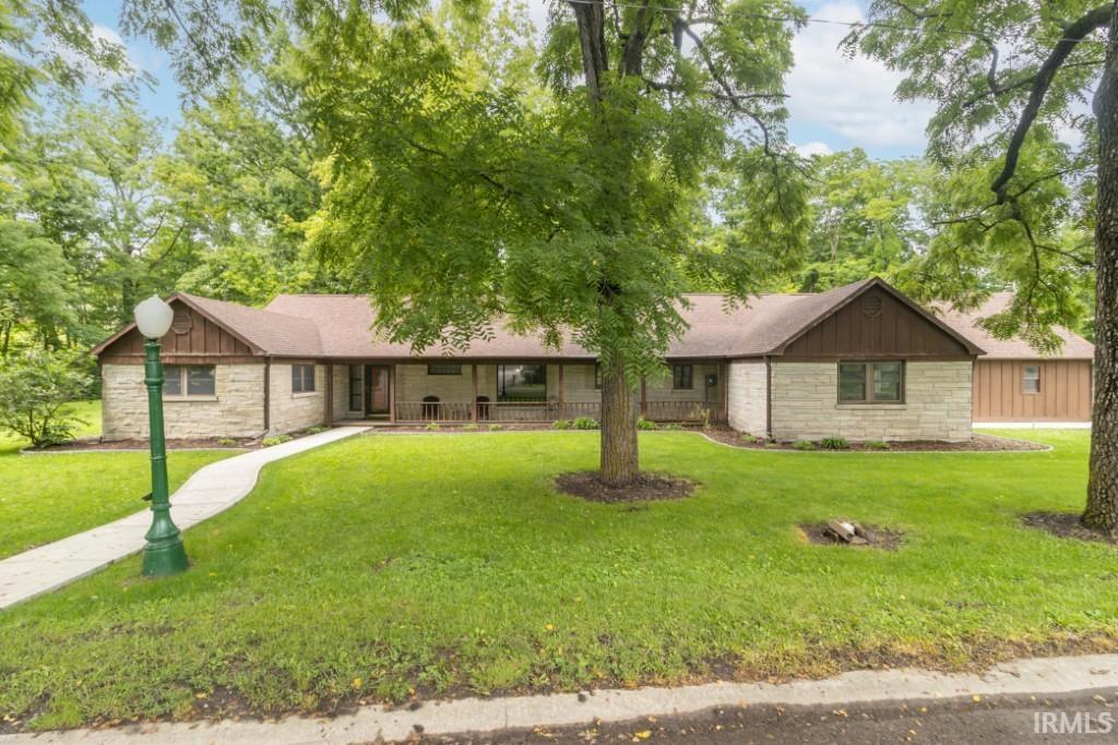 410 Crescent Drive Property Photo 1