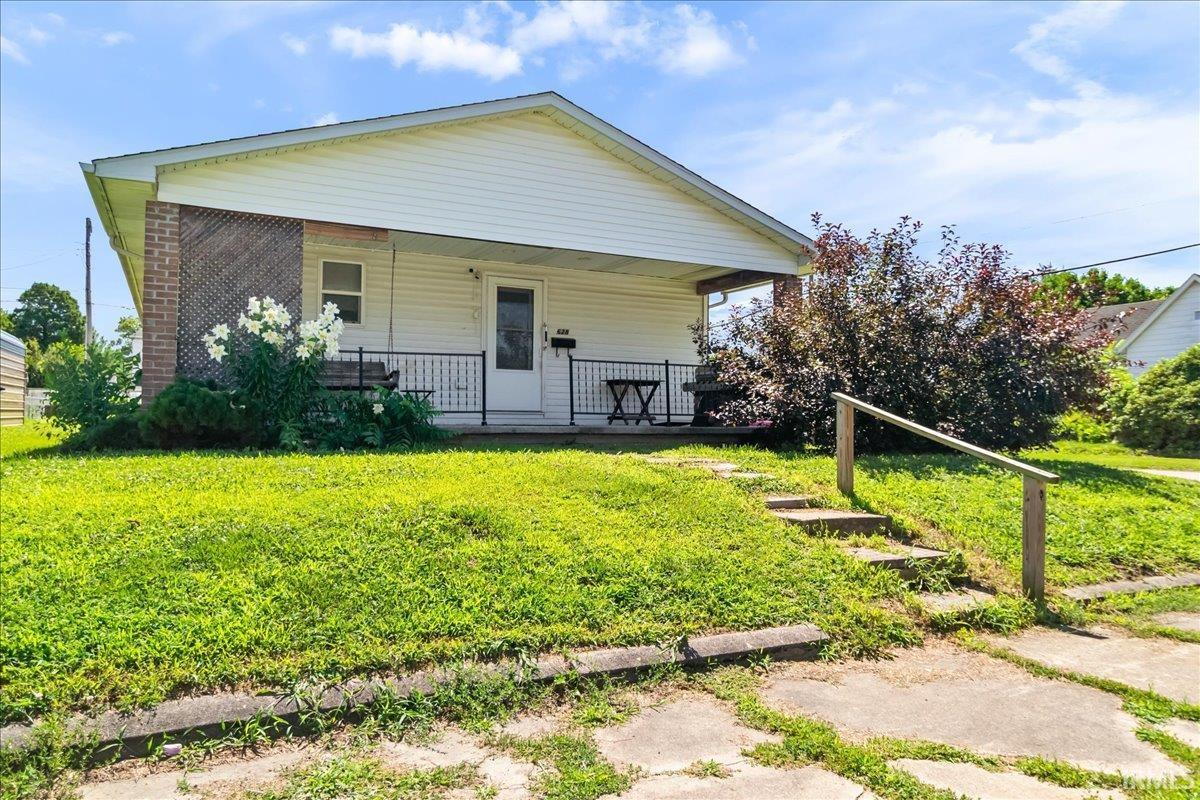 628 S Prince Street Property Photo 1