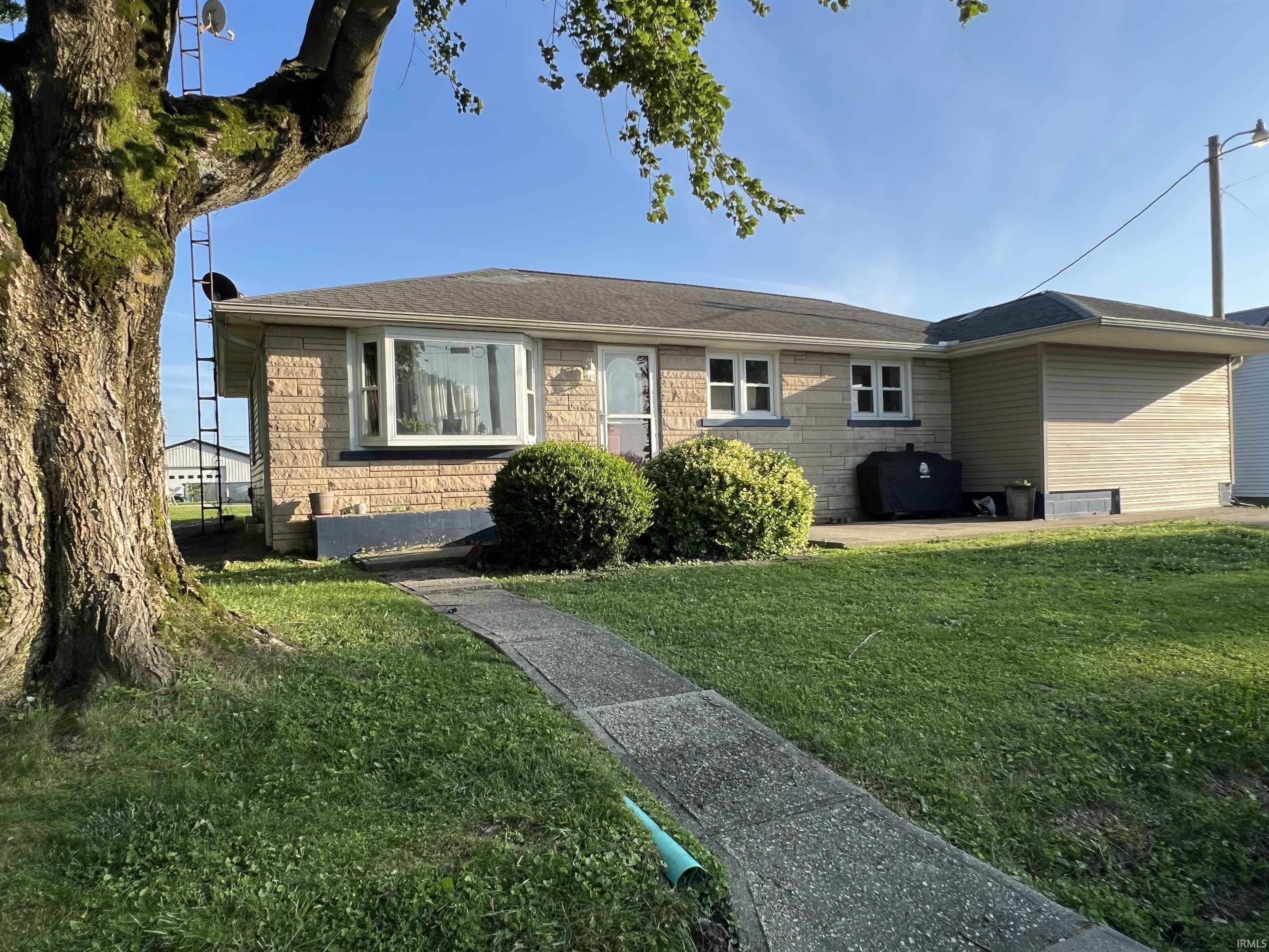 10775 E 1000 N Road Property Photo 1