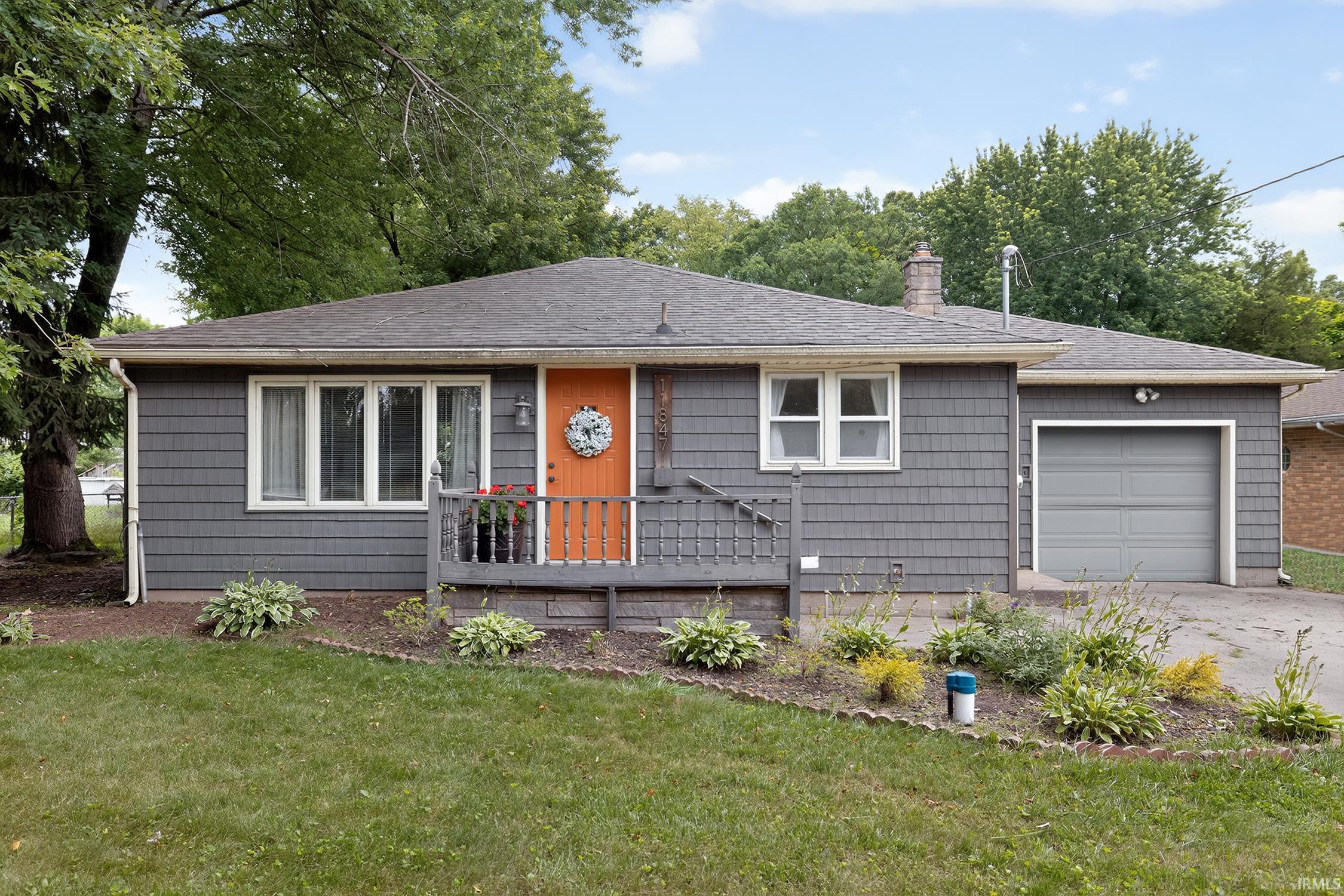 11847 Jefferson Boulevard Property Photo 1