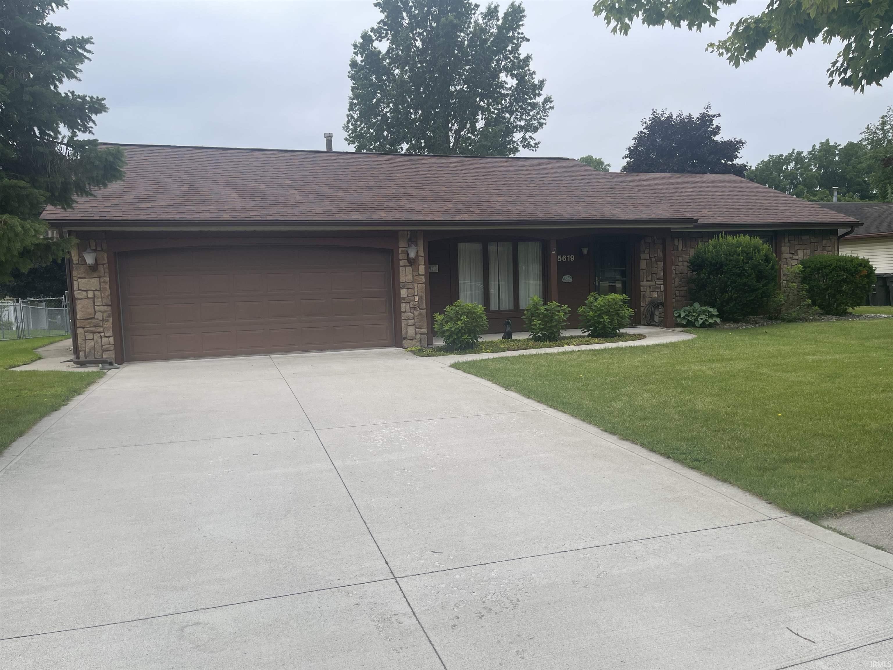 5619 Breconshire Drive Property Photo 1