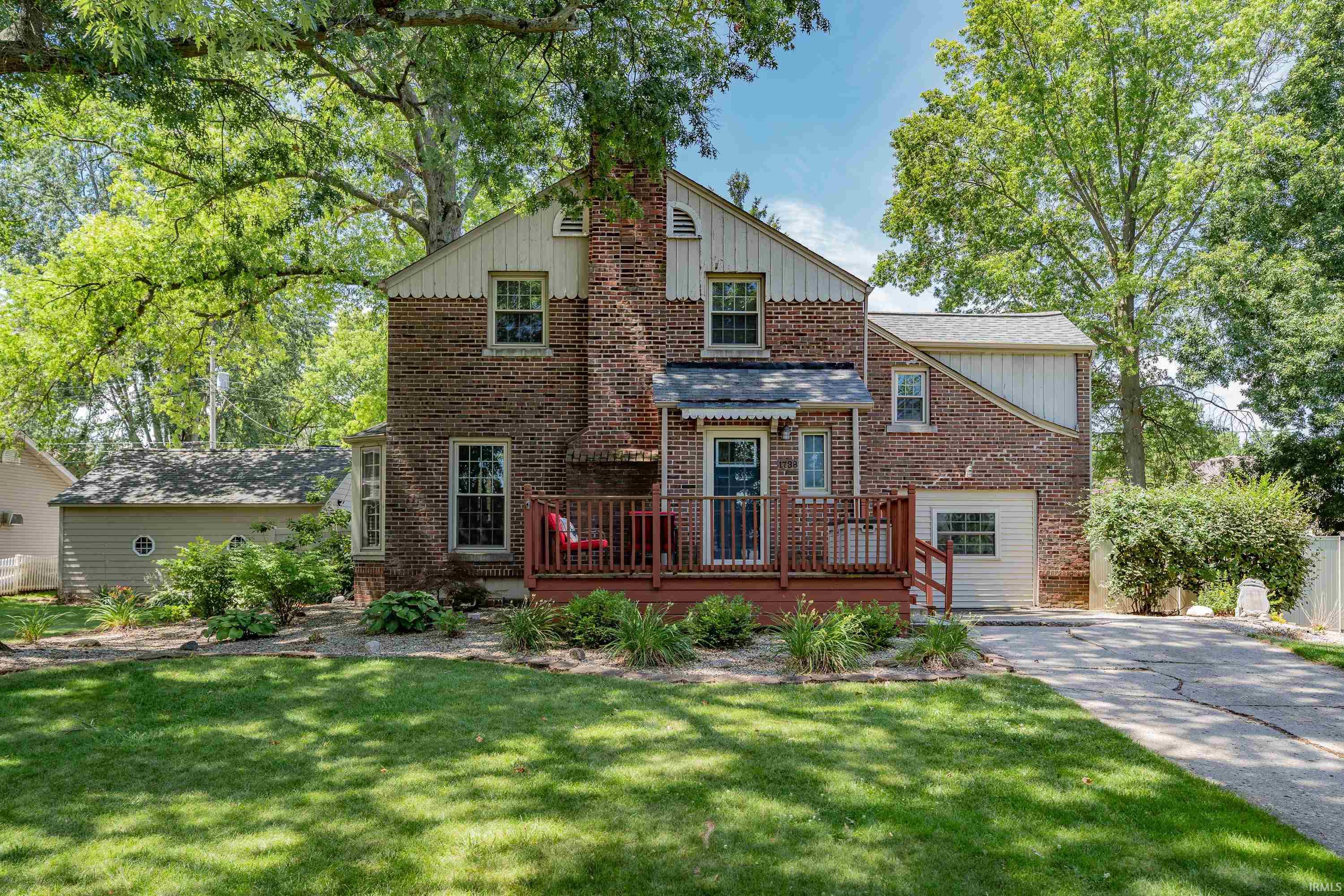 1738 Cherry Street Property Photo 1