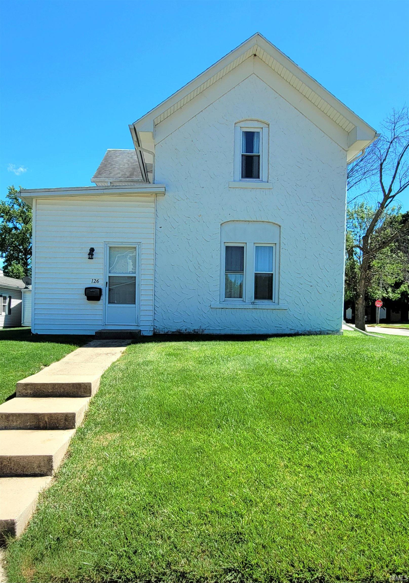 126 W Walnut Street Property Photo 1