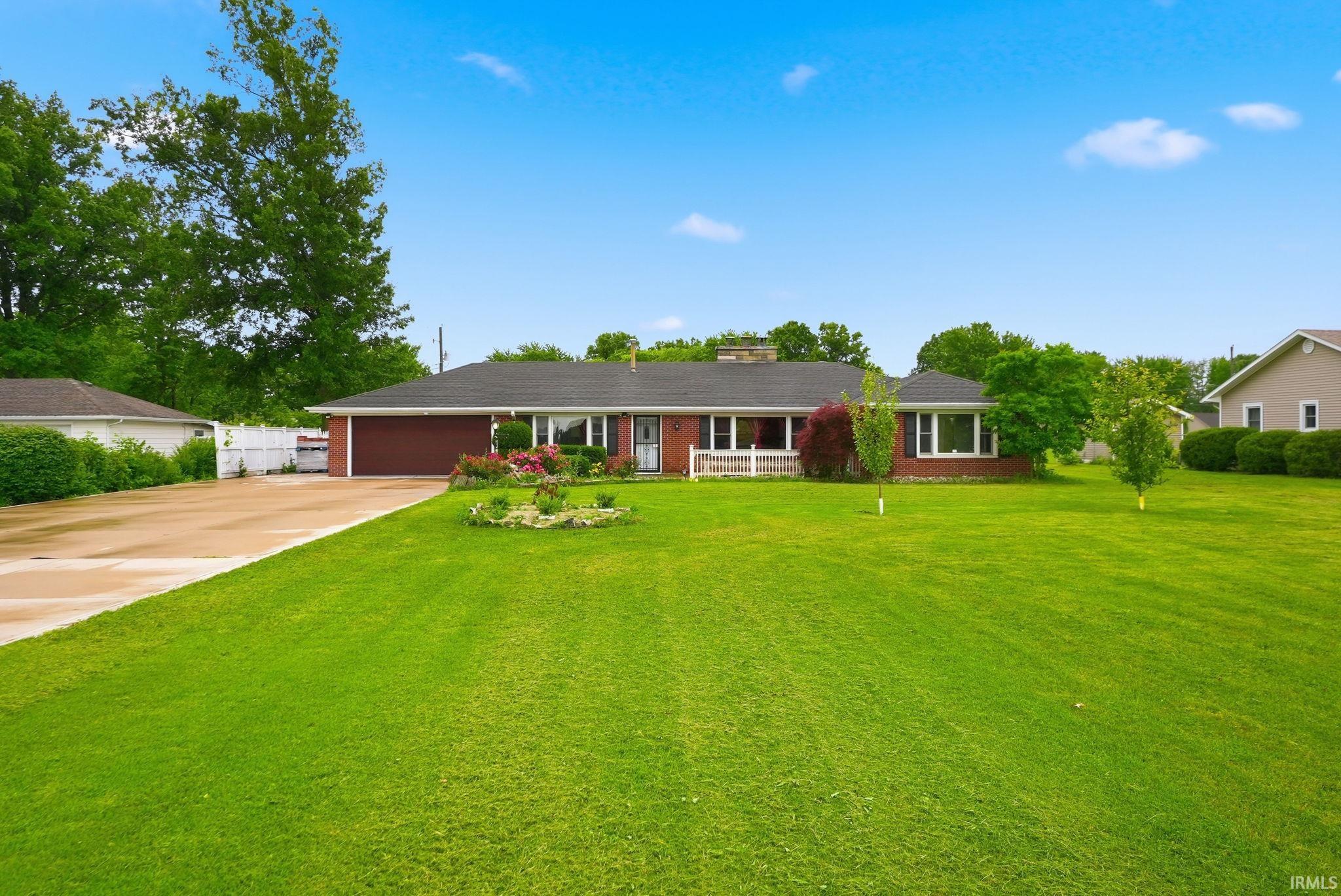 1413 W Ludwig Road