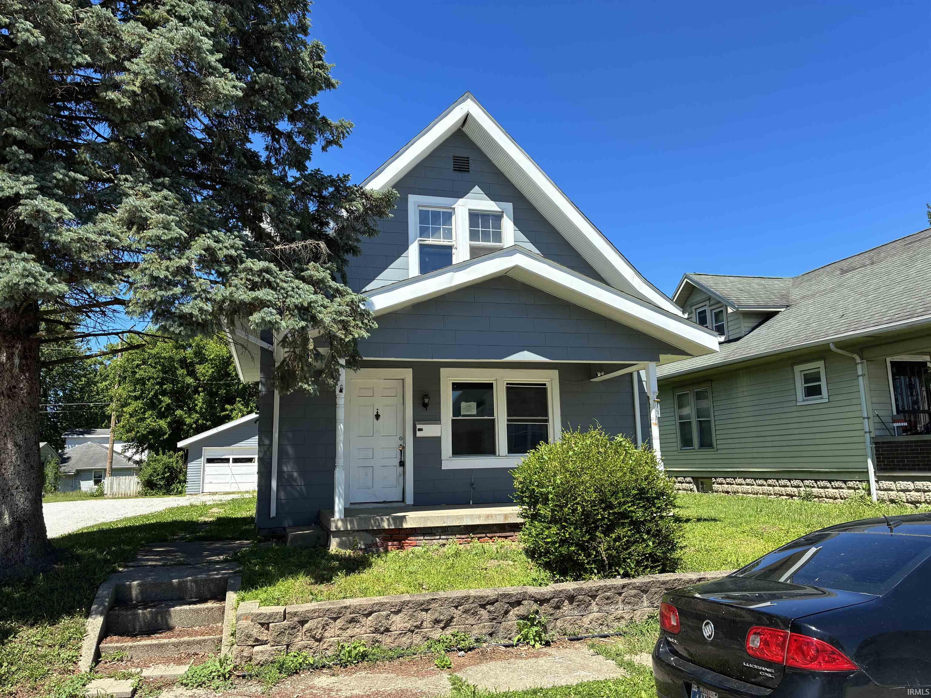 815 N Courtland Avenue Property Photo 1