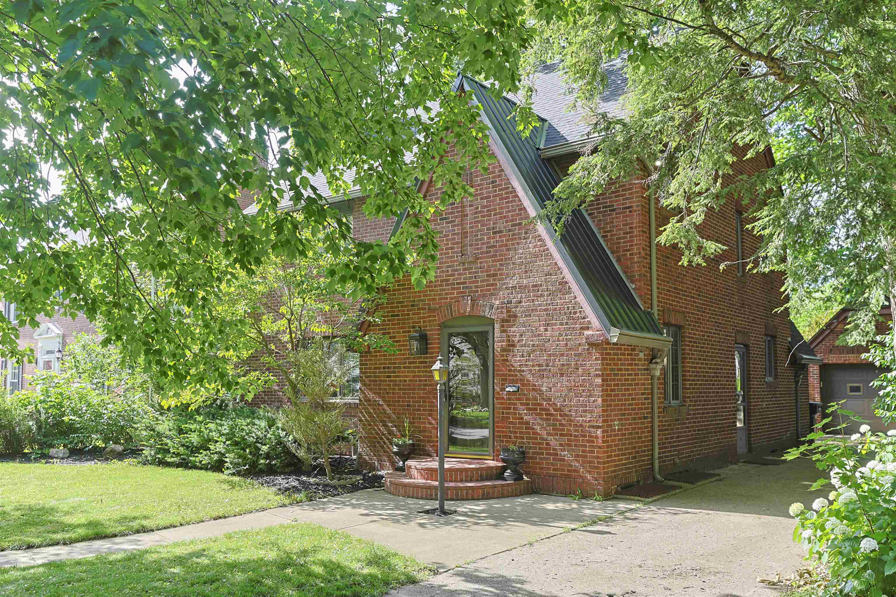 1315 Sunnymede Avenue Property Photo 1