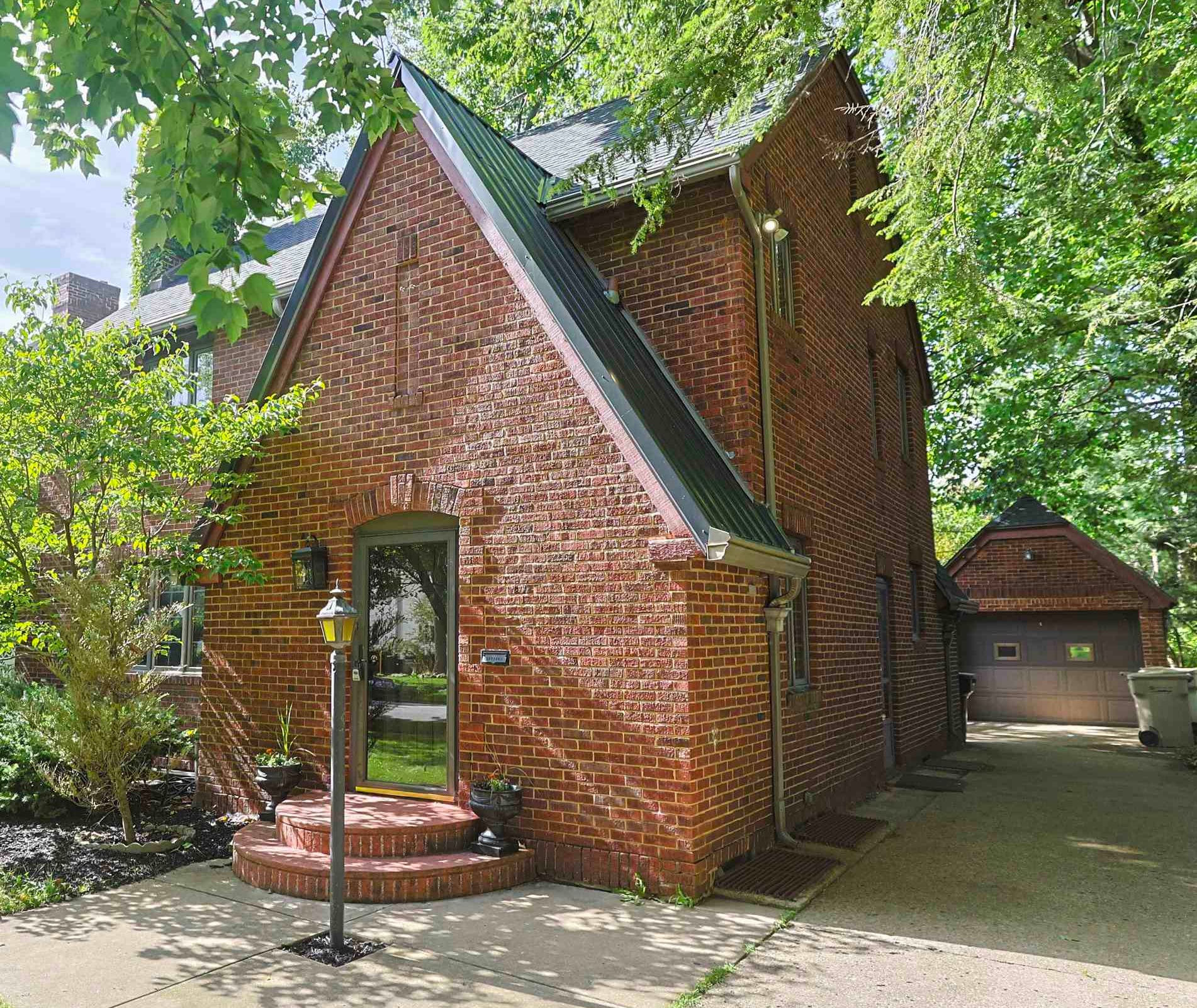 1315 Sunnymede Avenue Property Photo 1