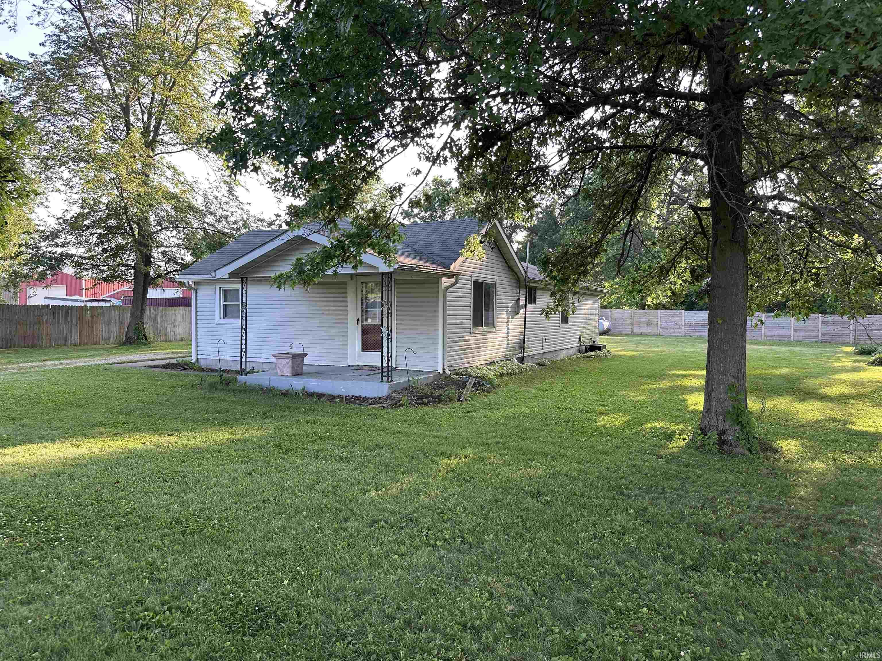 3909 N County Road 500 W Property Photo 1