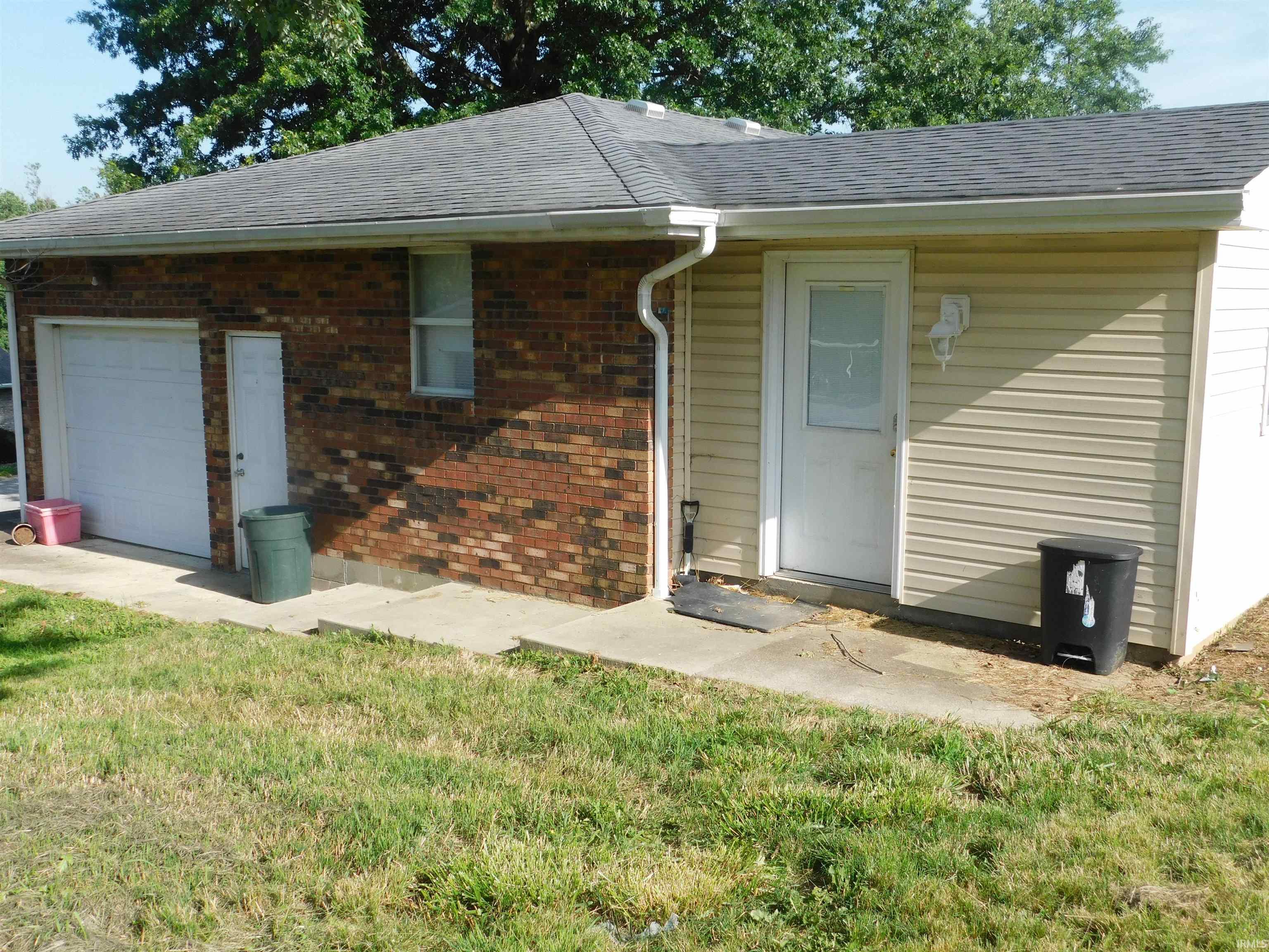 102 Nichols Avenue Property Photo 1