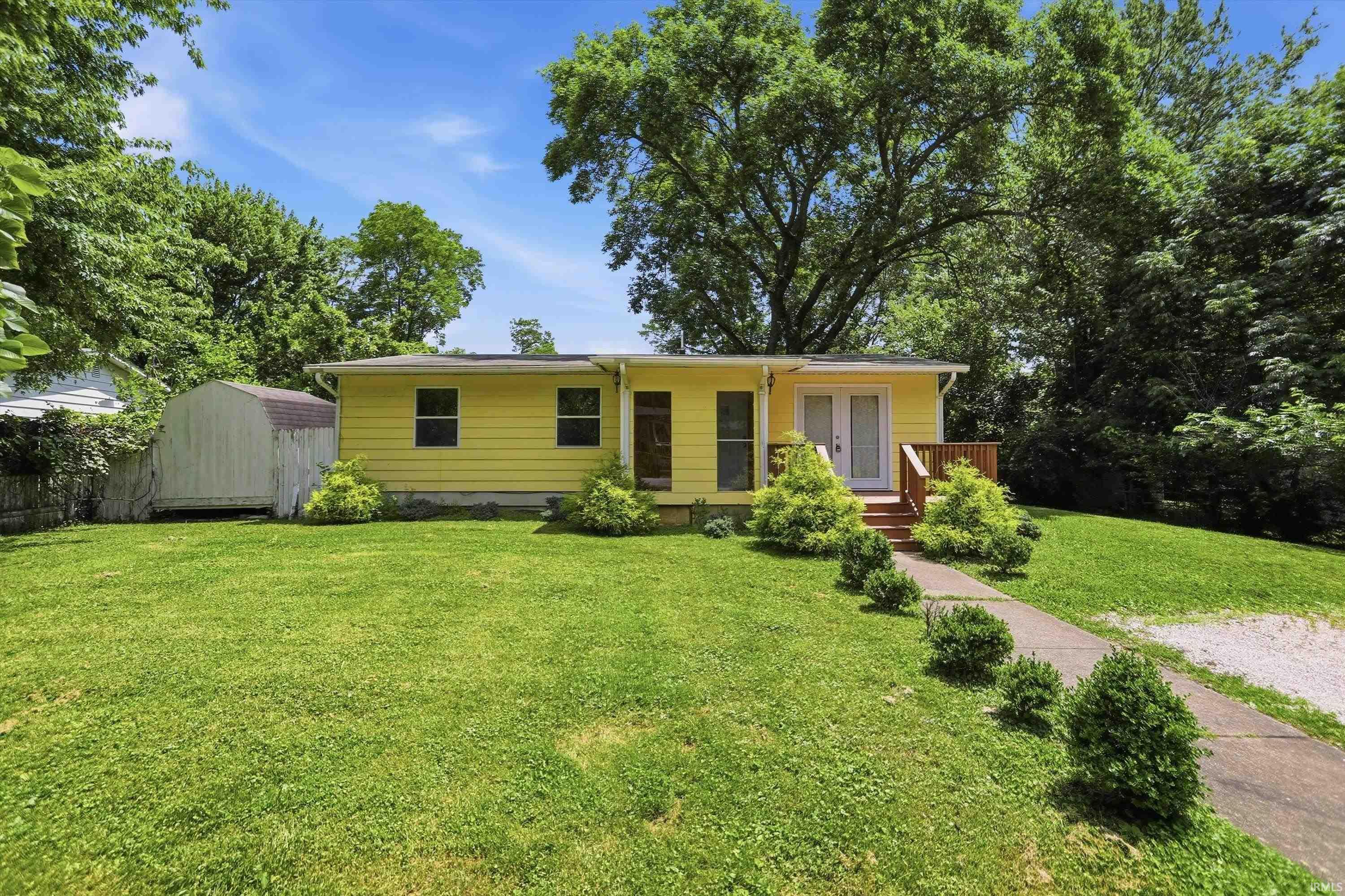904 N Orris Drive Property Photo 1