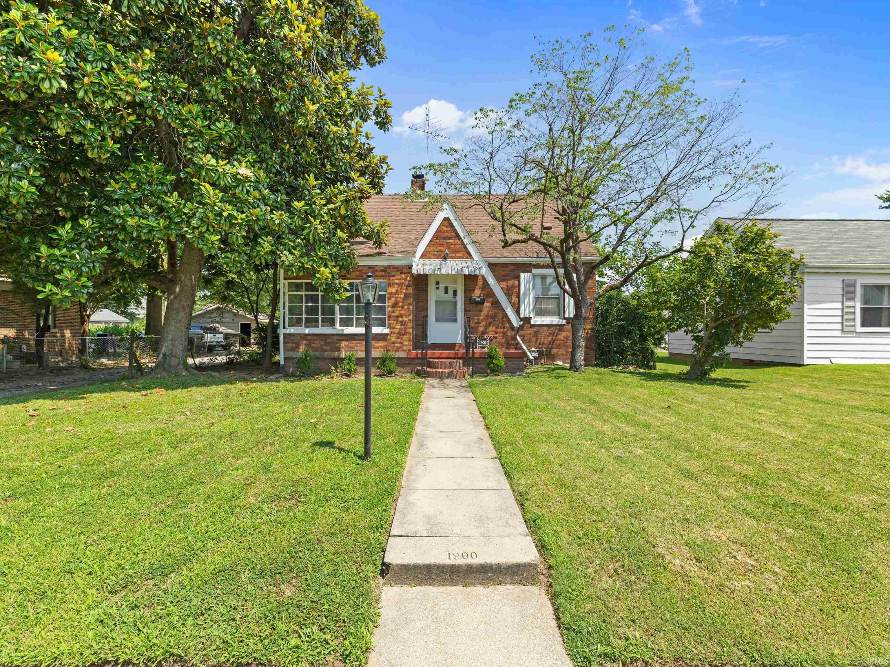 1900 E Michigan Street Property Photo 1