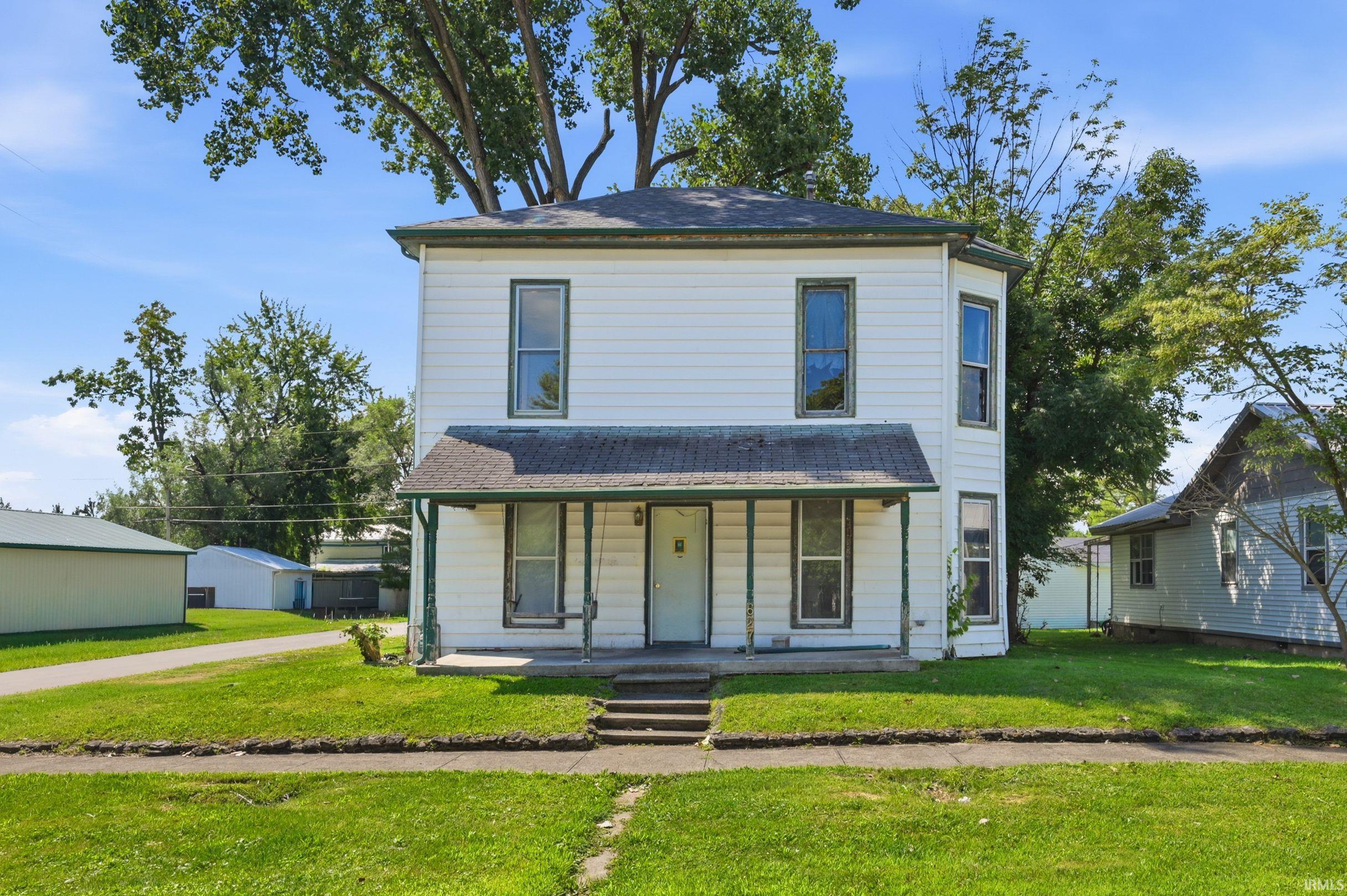 627 E High Street Property Photo 1