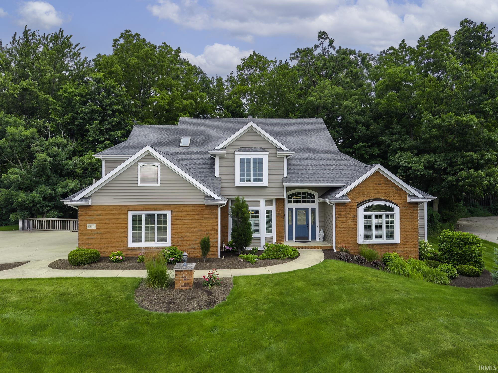 1533 Thornapple Drive Property Photo 1
