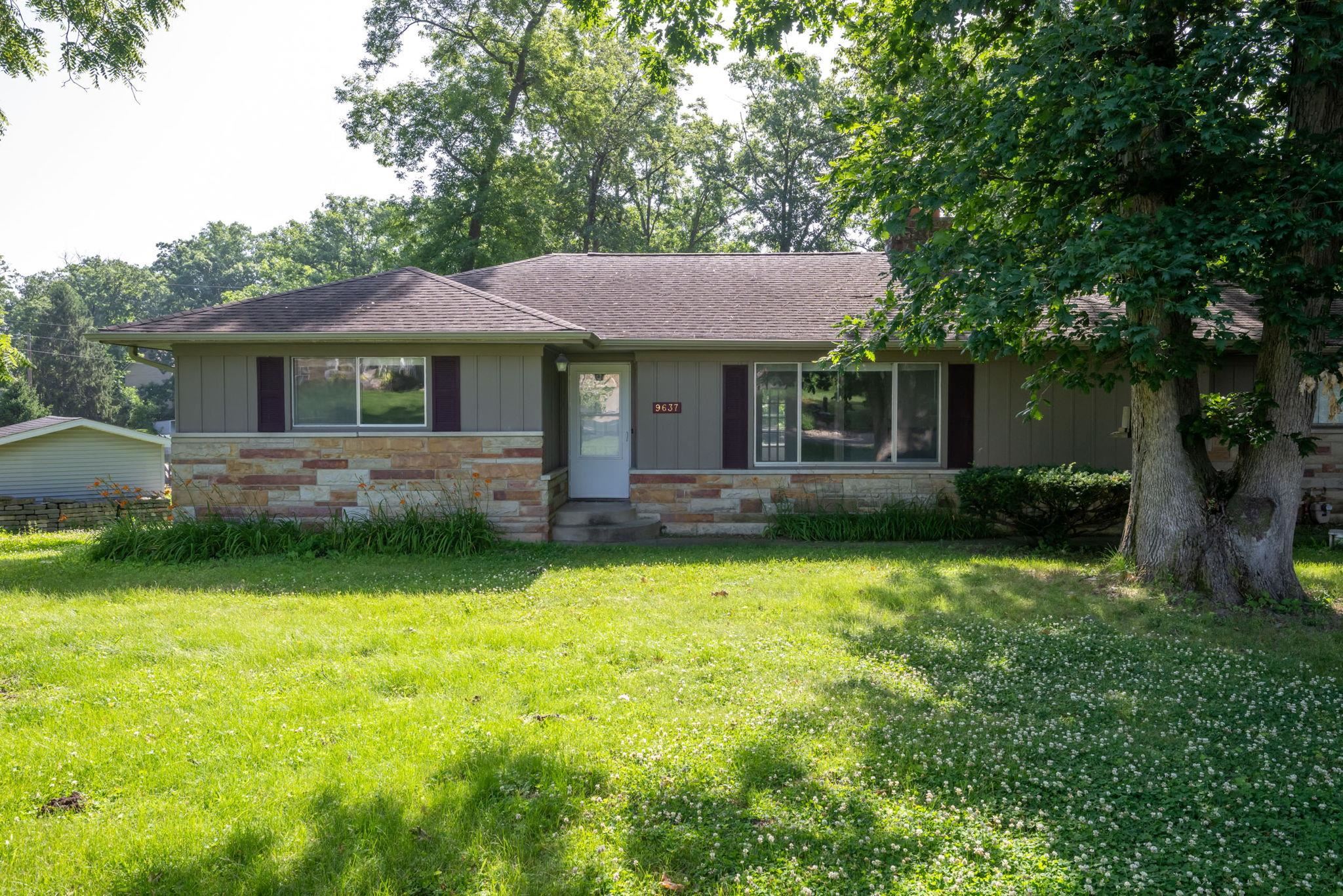 9637 Manor Woods Road Property Photo 1