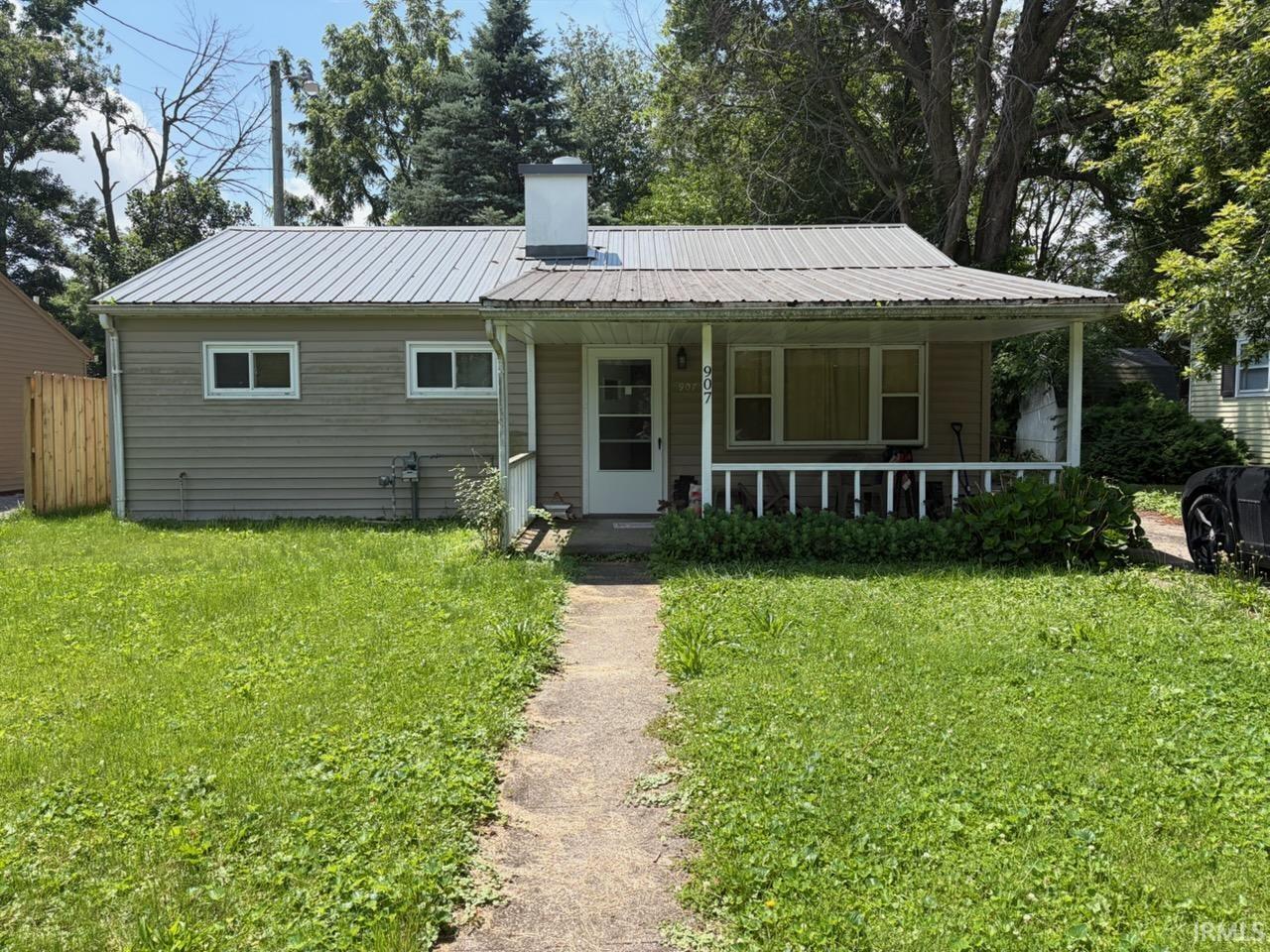 907 Southgate Drive Property Photo 1