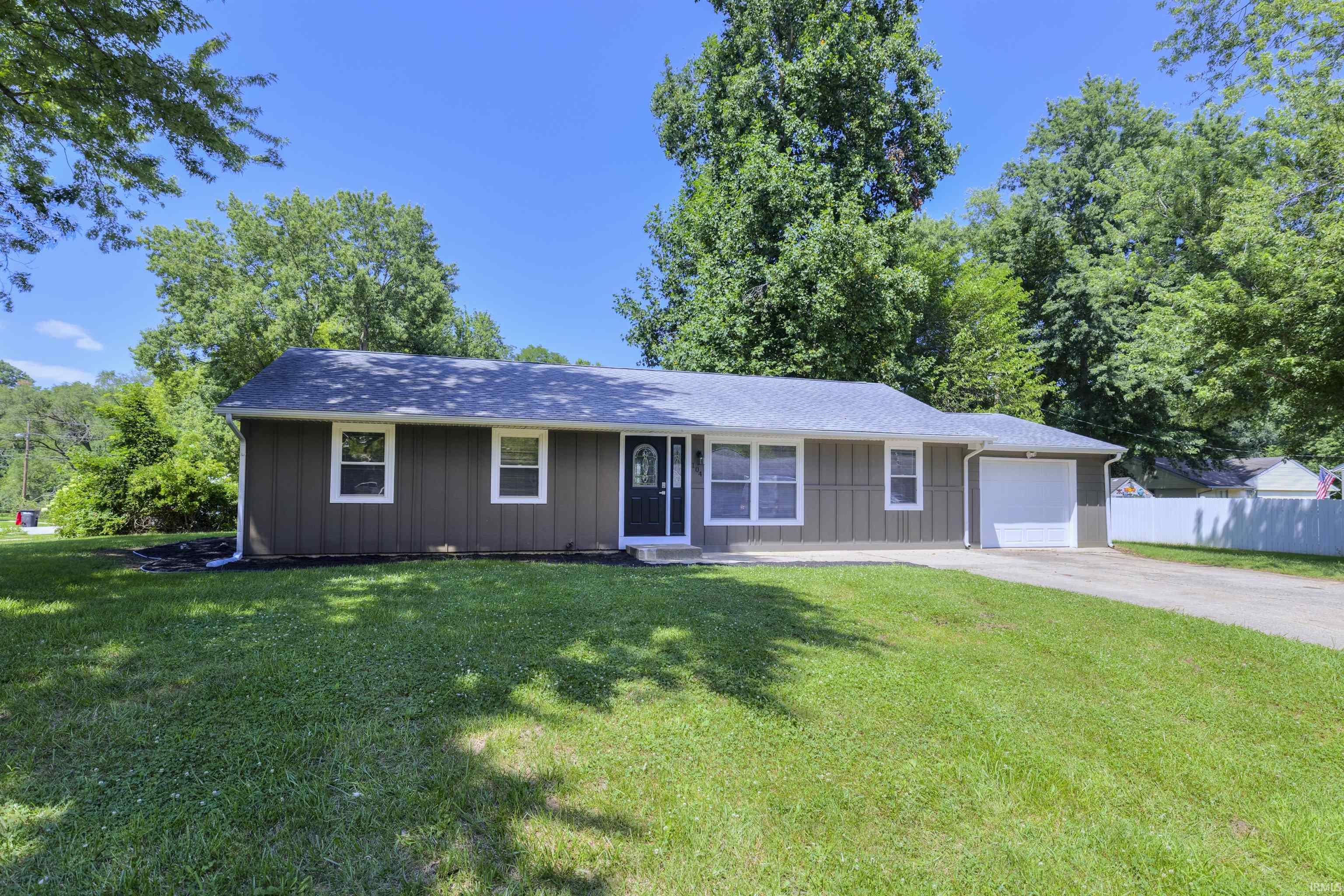 104 Creekview Drive Property Photo 1