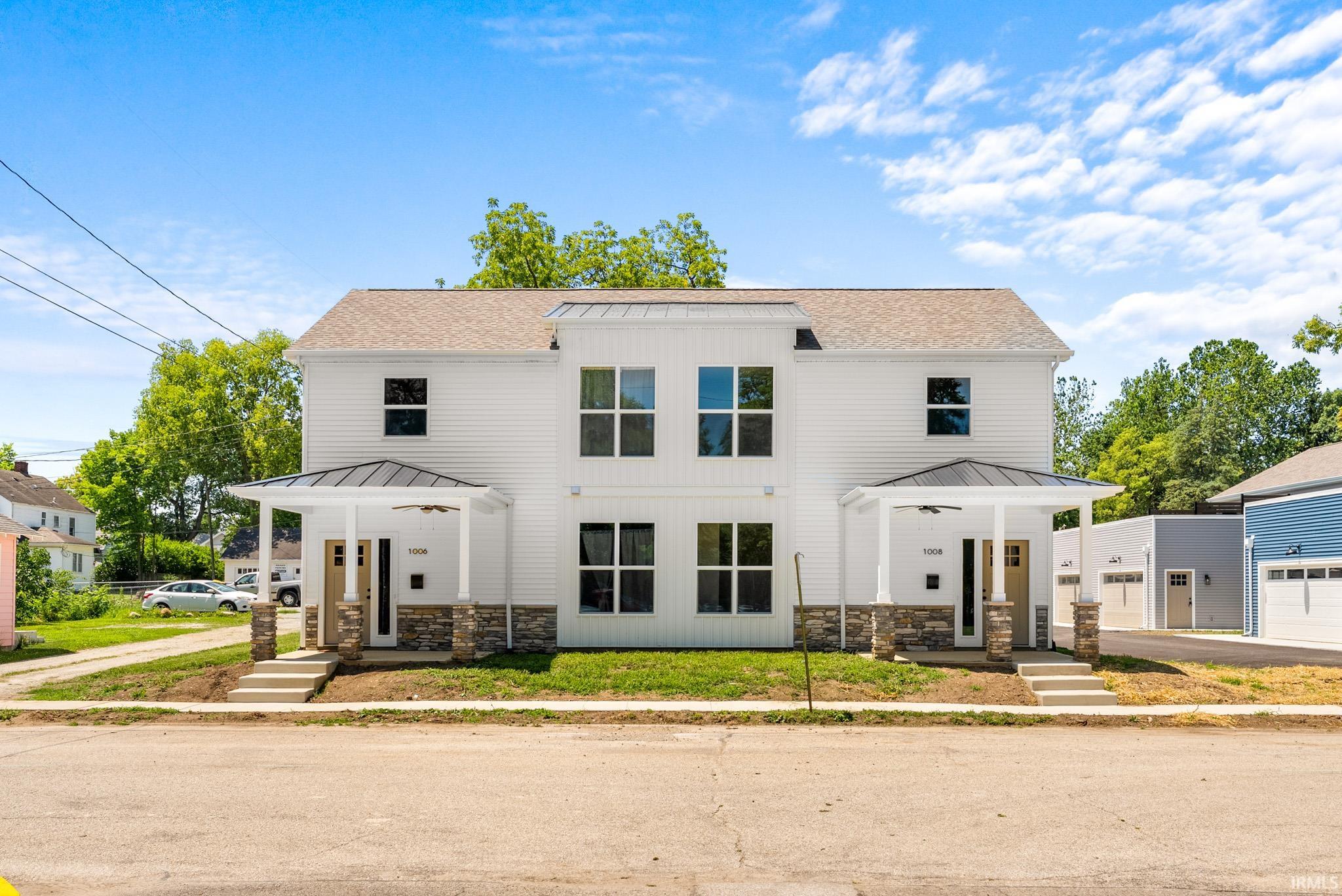 1008 Bond Street Property Photo 1