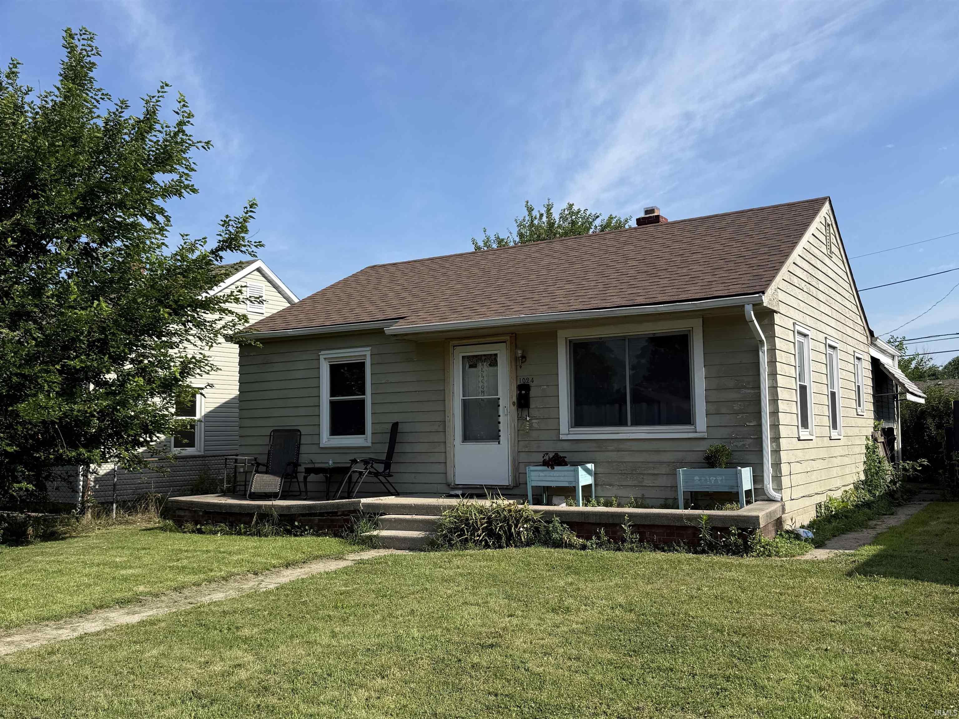 1024 E Wheeler Street Property Photo 1
