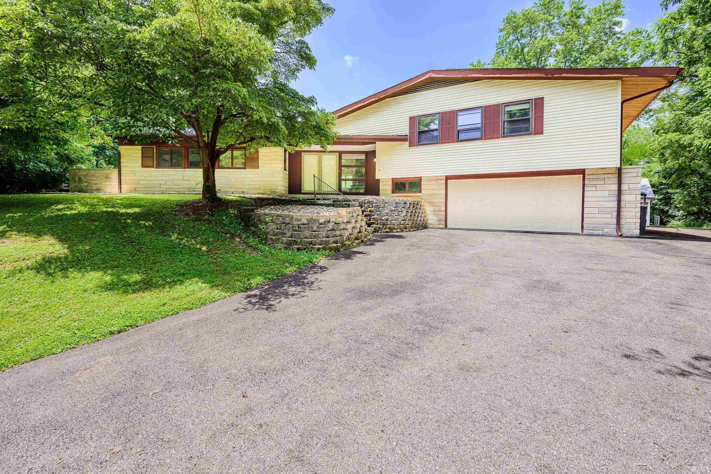 3700 S Leonard Springs Road Property Photo 1
