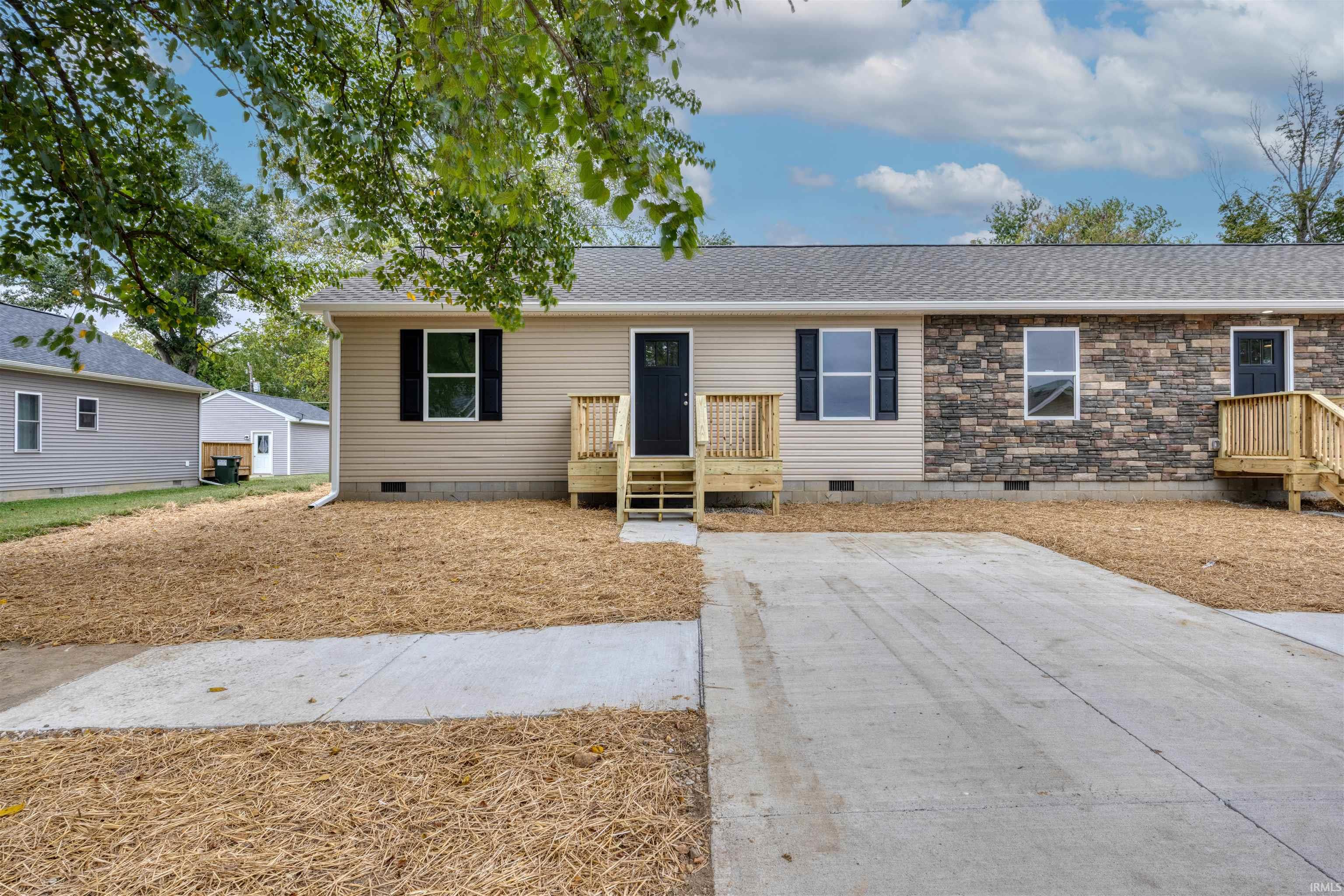 124 Lincoln Street Property Photo 1