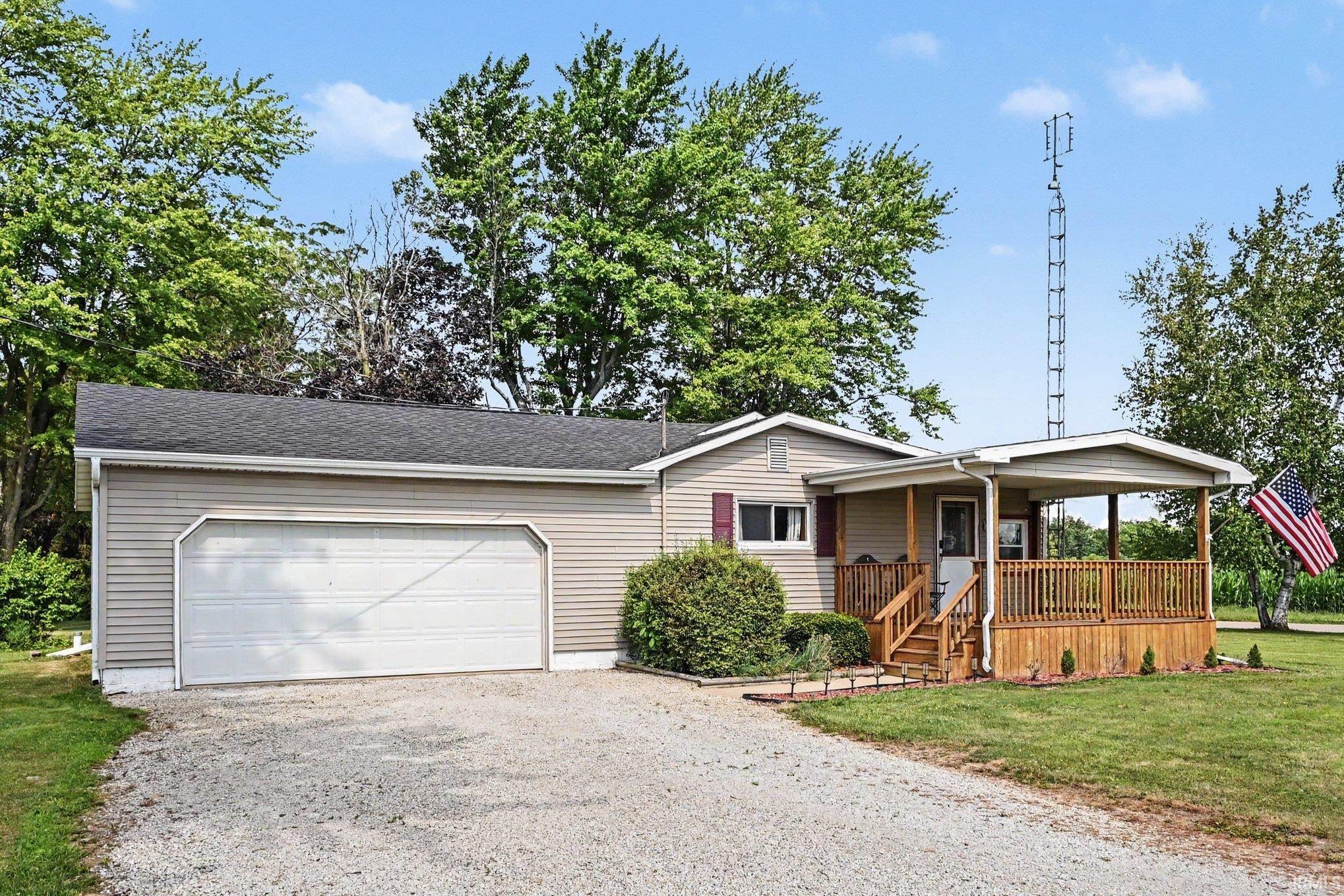 4061 E 350 S Road Property Photo 1
