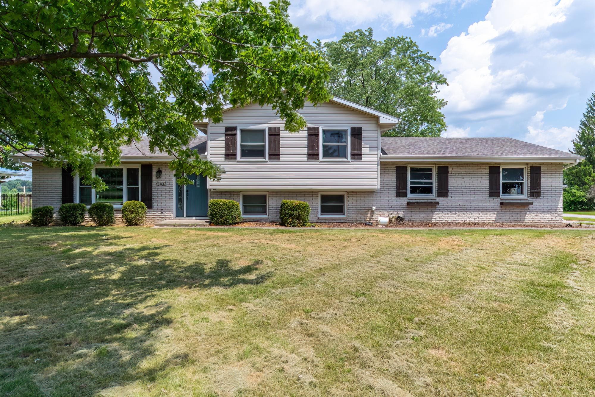 15707 Bluffton Road Property Photo 1