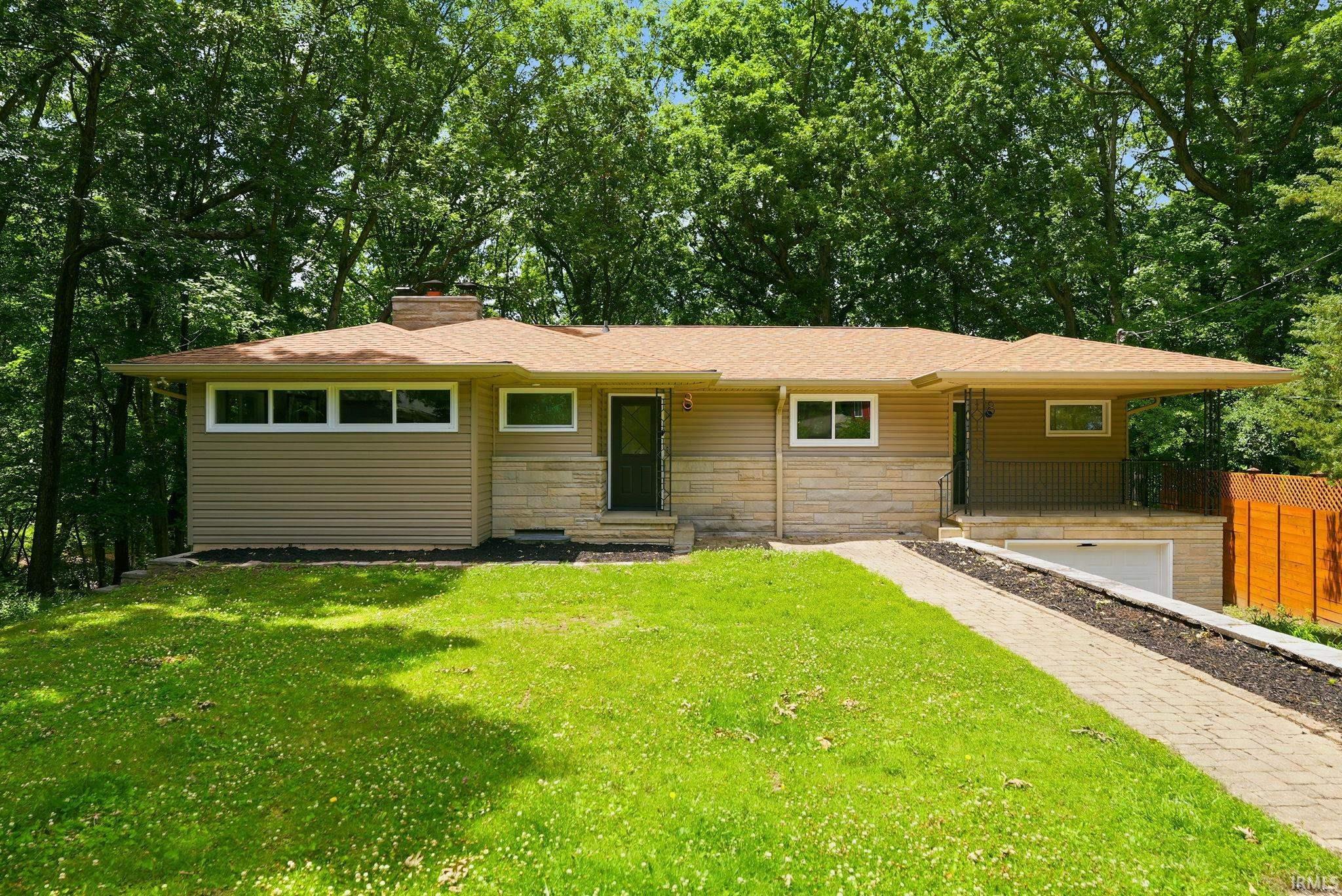 321 Laurel Drive Property Photo 1