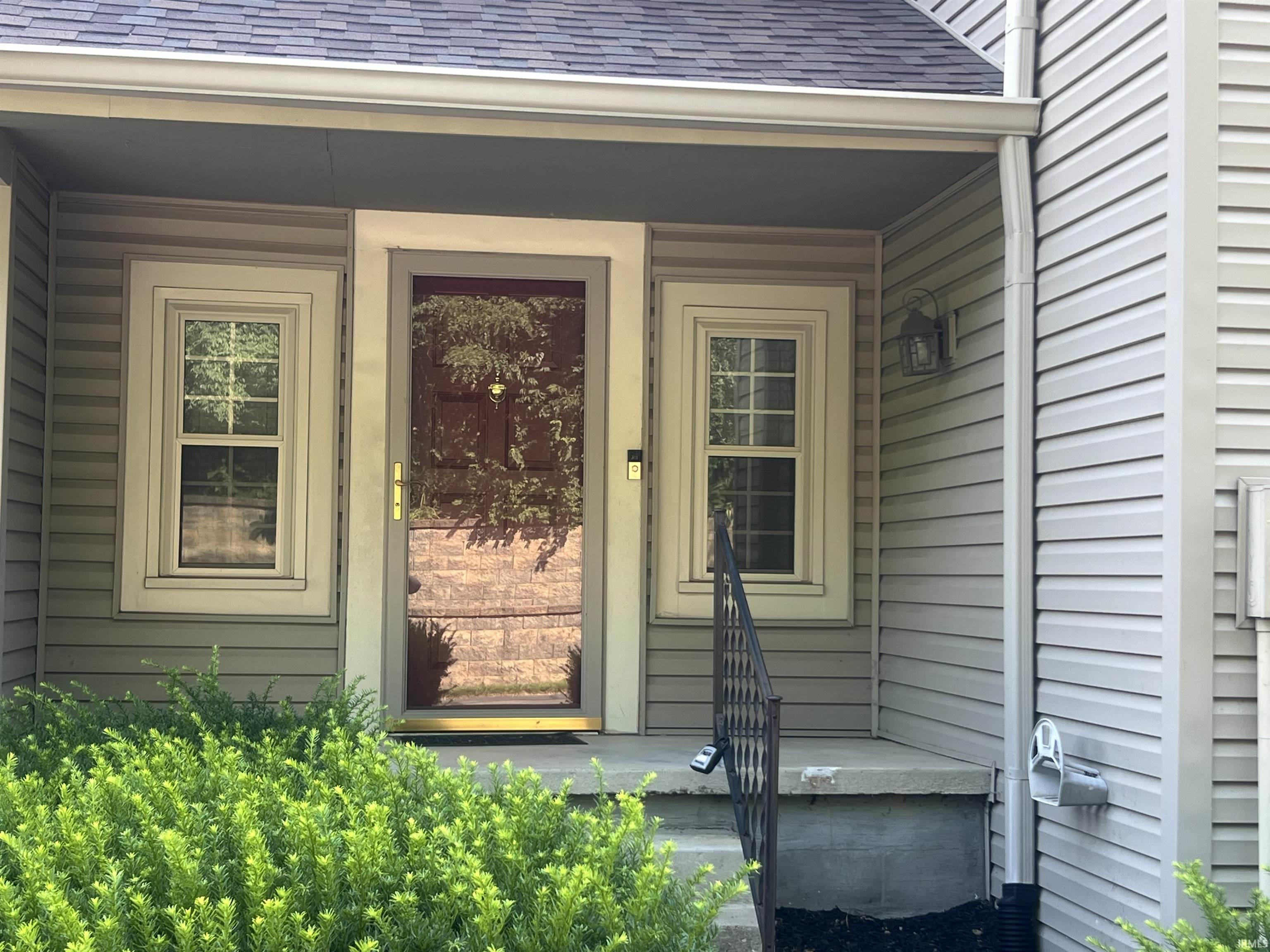 1806 Mill Pond Lane Property Photo 1