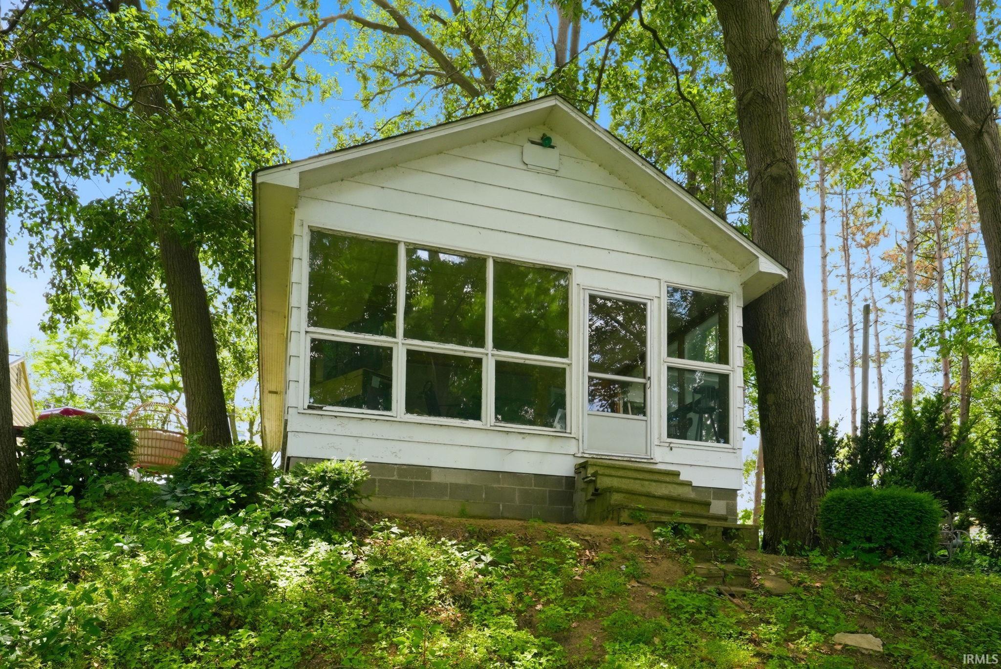 4910 E Shore Park Road Property Photo 1